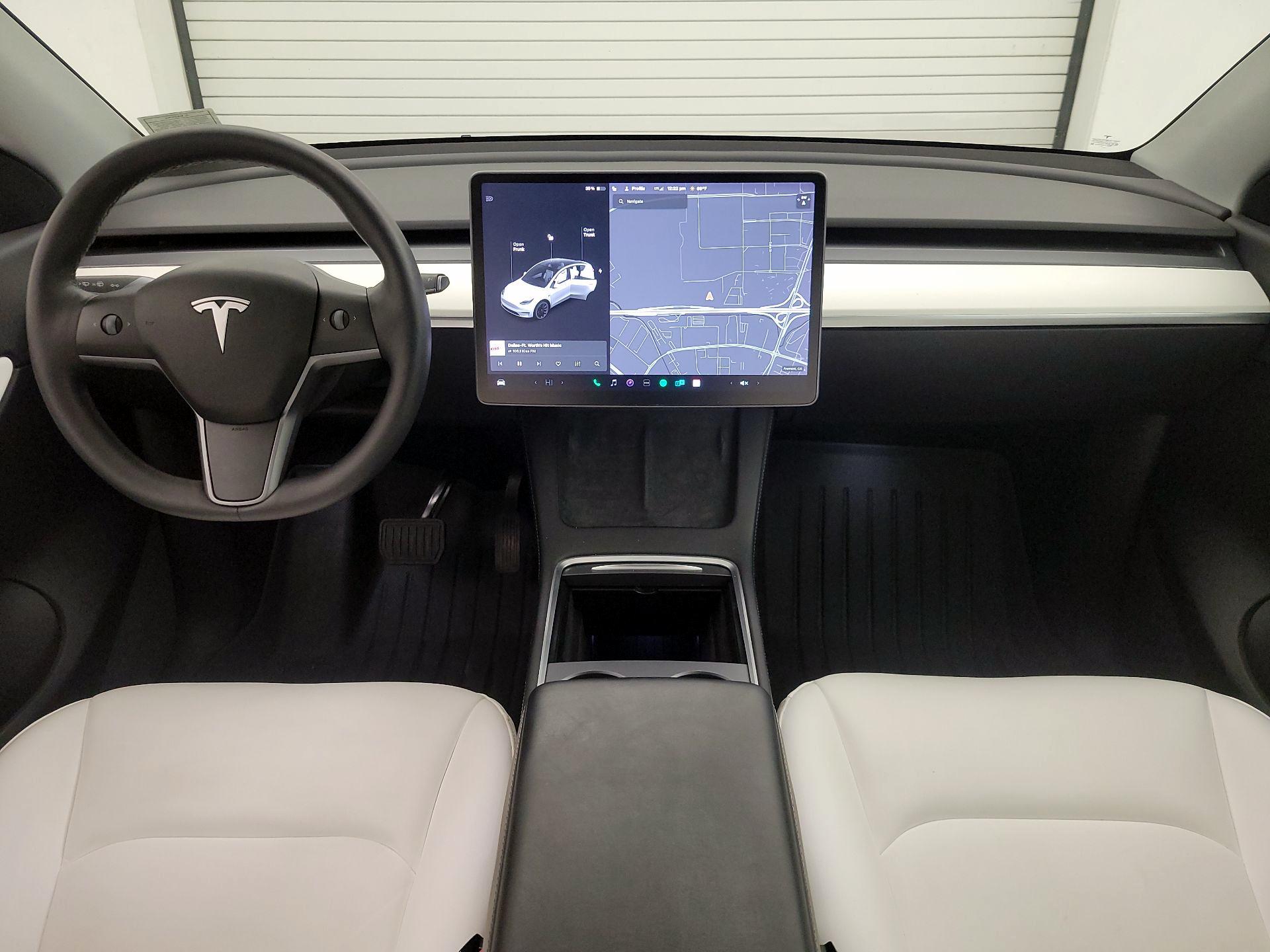 Thumbnail: 2022 Tesla Model Y - 9