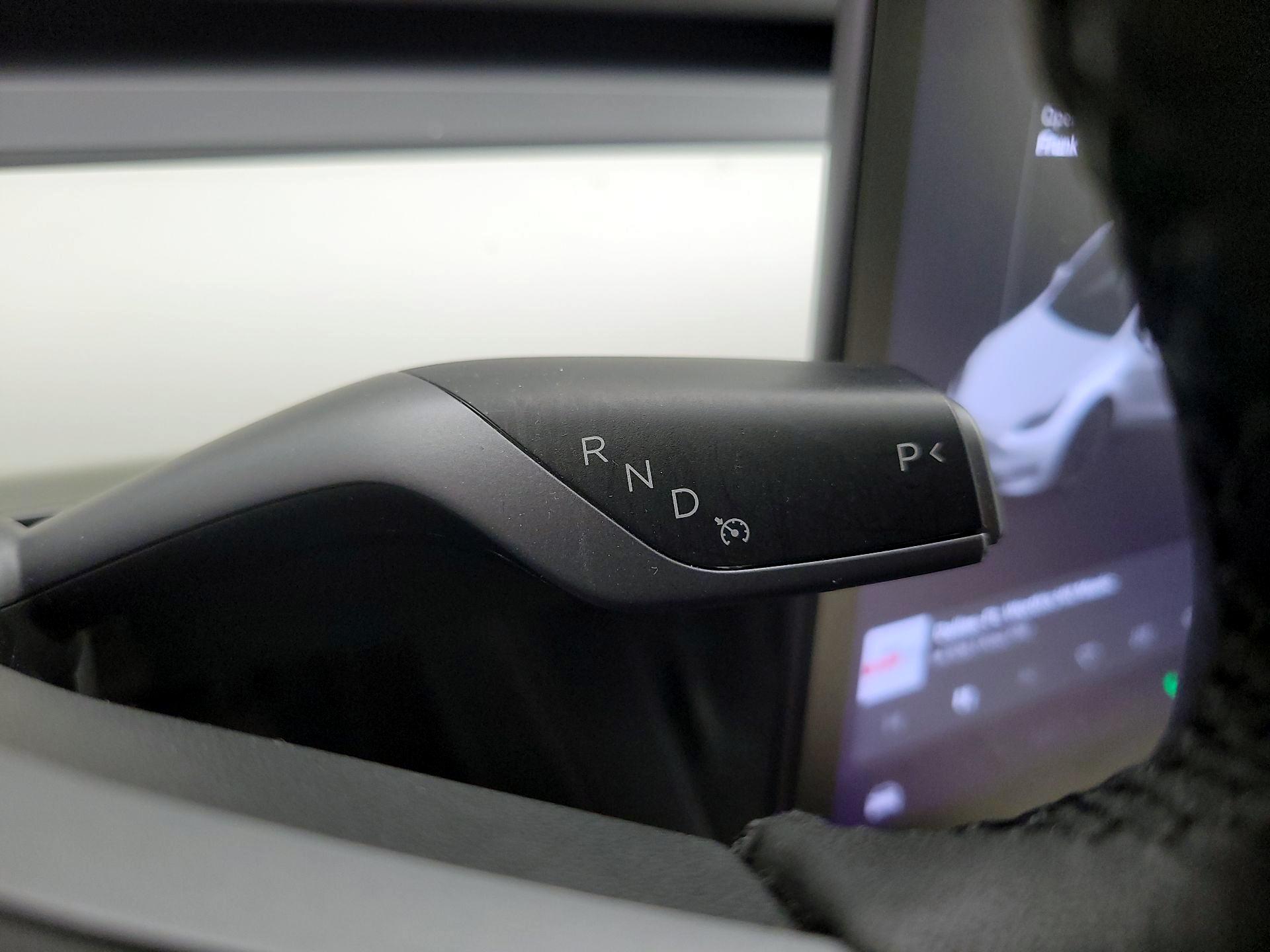 Thumbnail: 2022 Tesla Model Y - 17