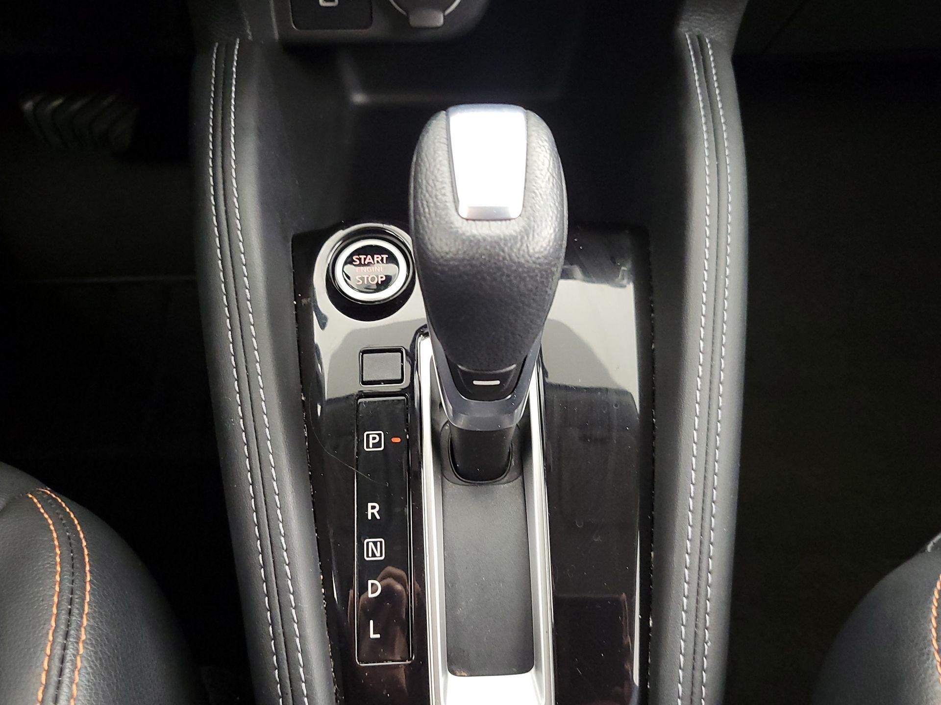 Thumbnail: 2020 Nissan Kicks - 16