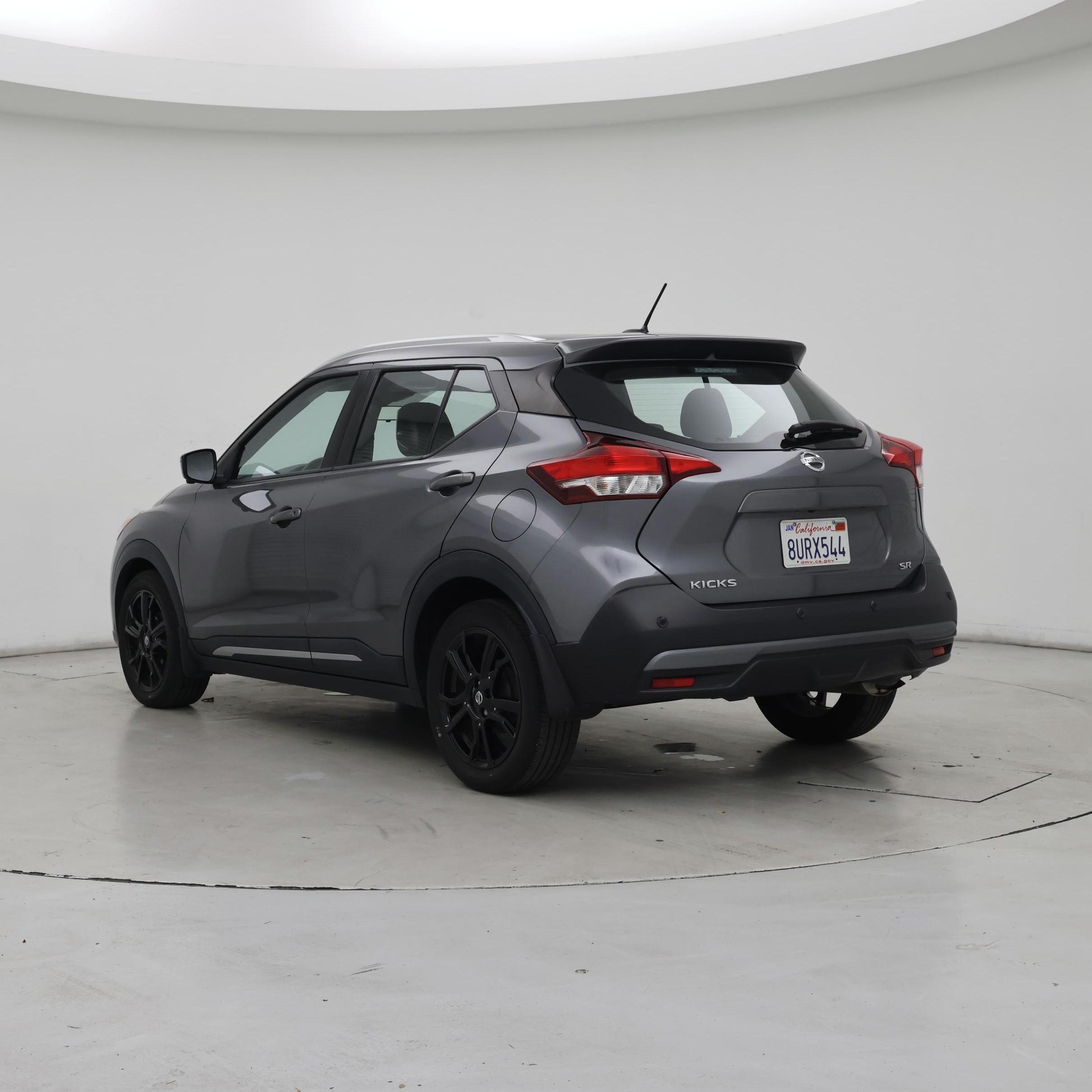 Thumbnail: 2020 Nissan Kicks - 2