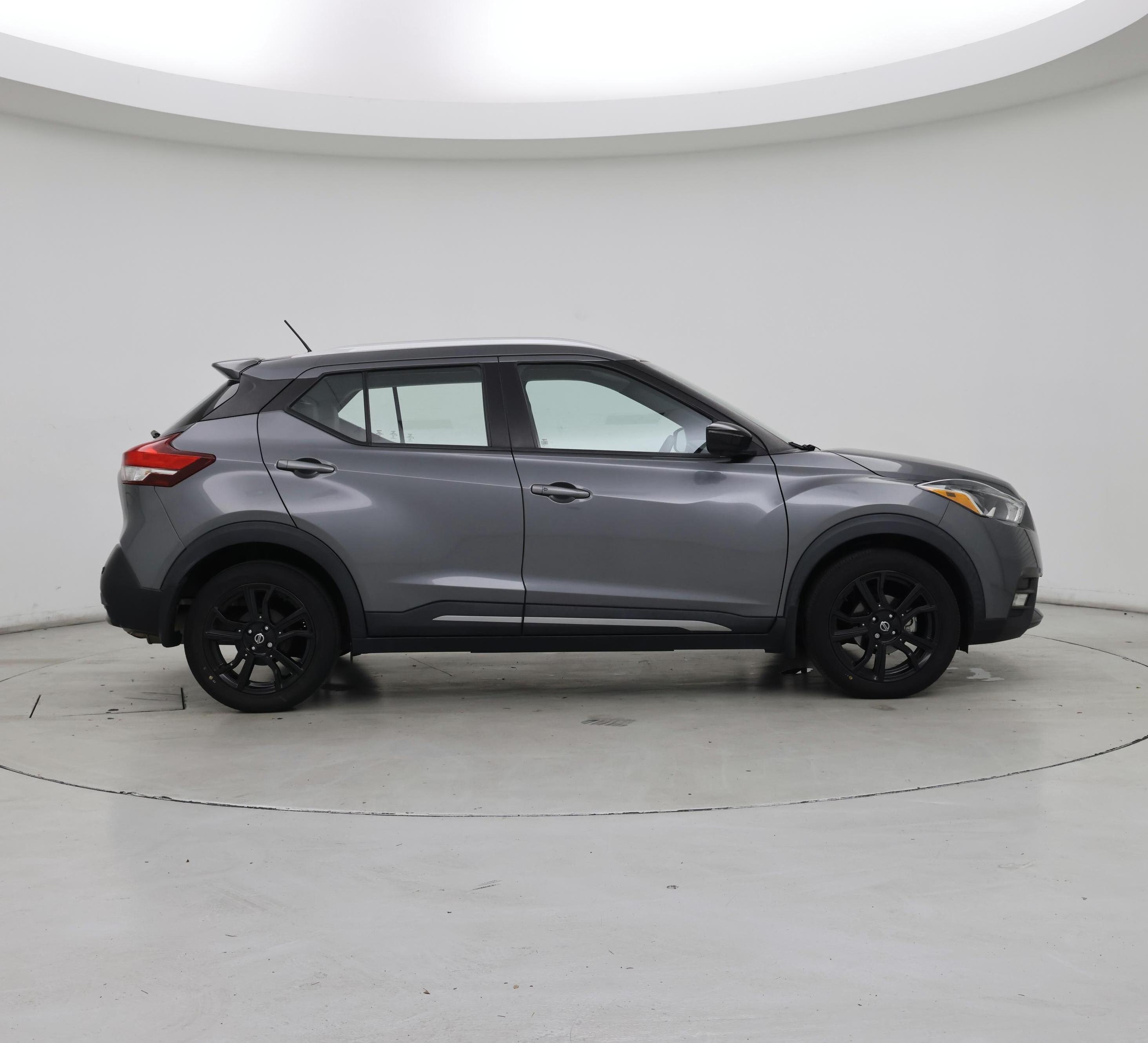 Thumbnail: 2020 Nissan Kicks - 7