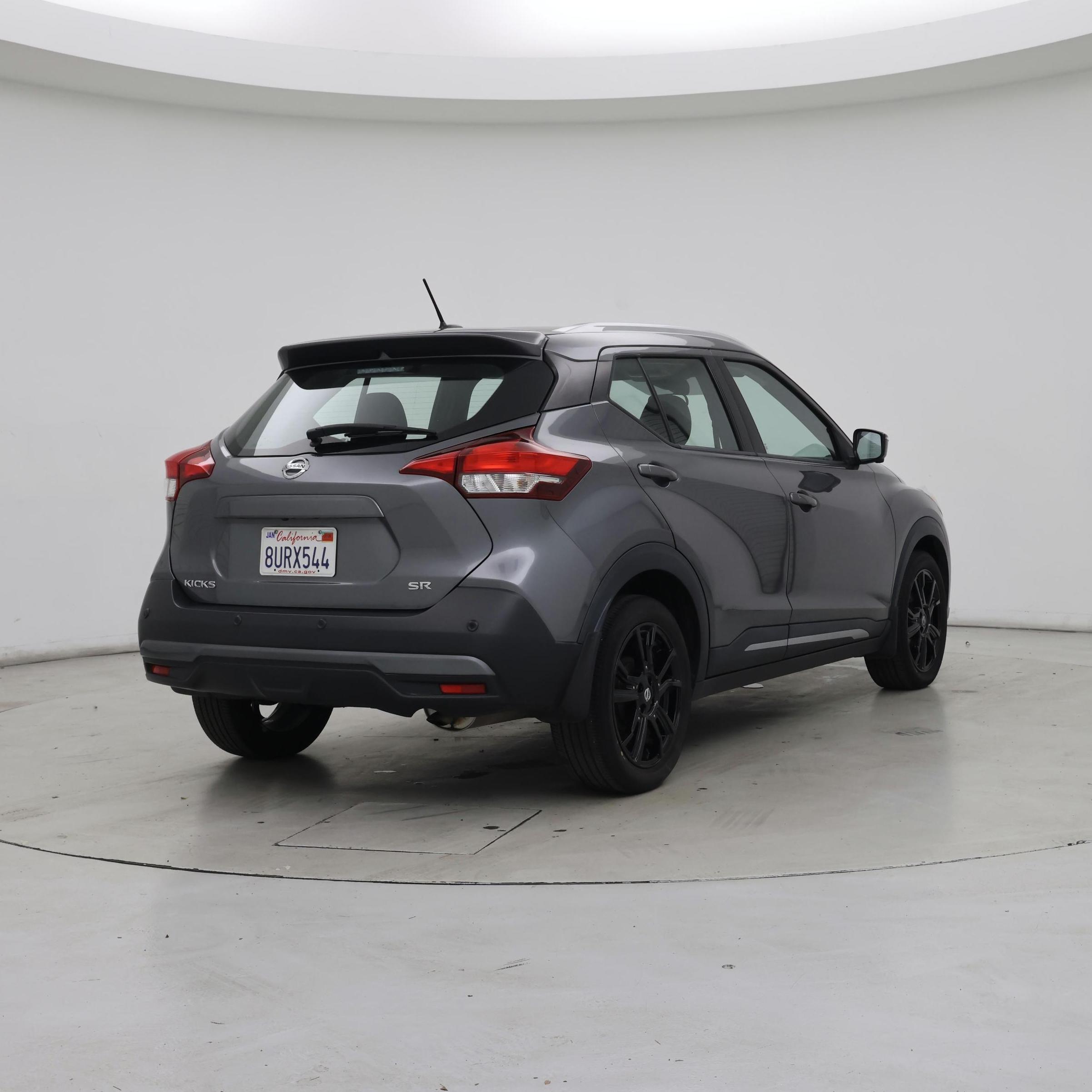 Thumbnail: 2020 Nissan Kicks - 8