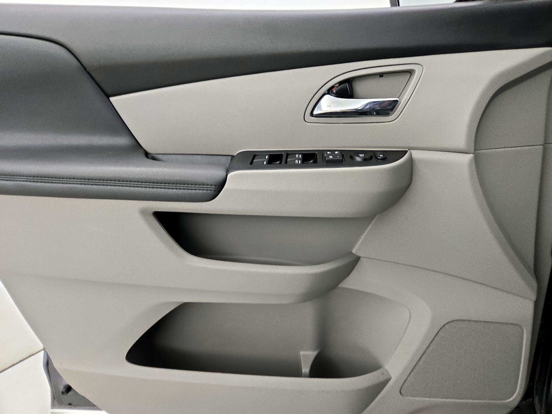 Thumbnail: 2017 Honda Odyssey - 12