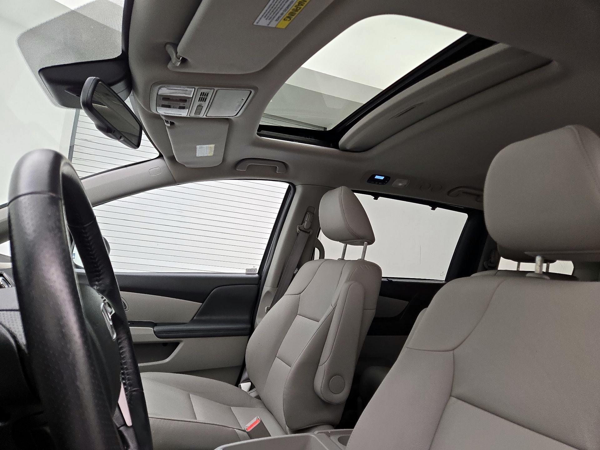 Thumbnail: 2017 Honda Odyssey - 19