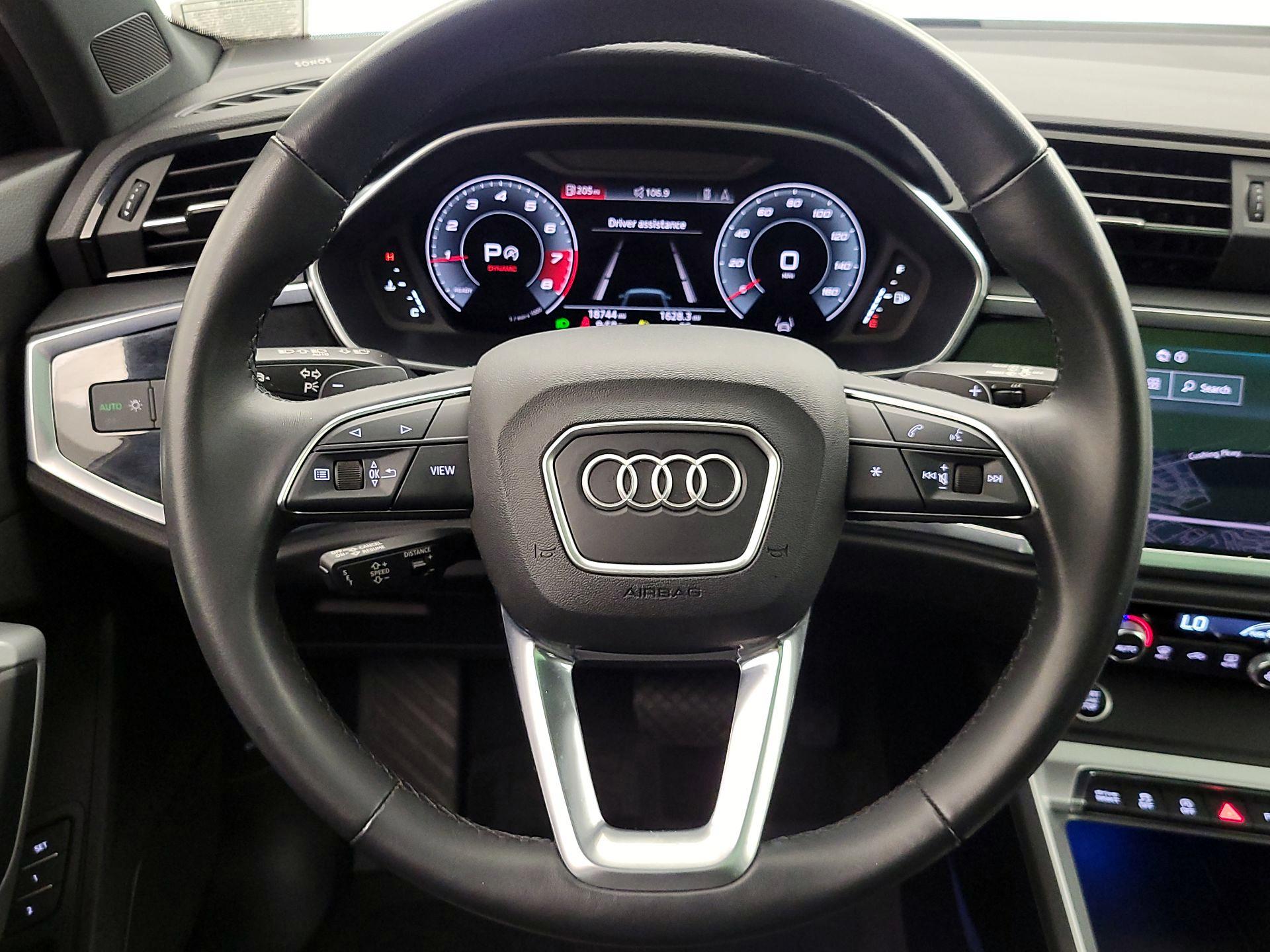 Thumbnail: 2022 Audi Q3 - 10