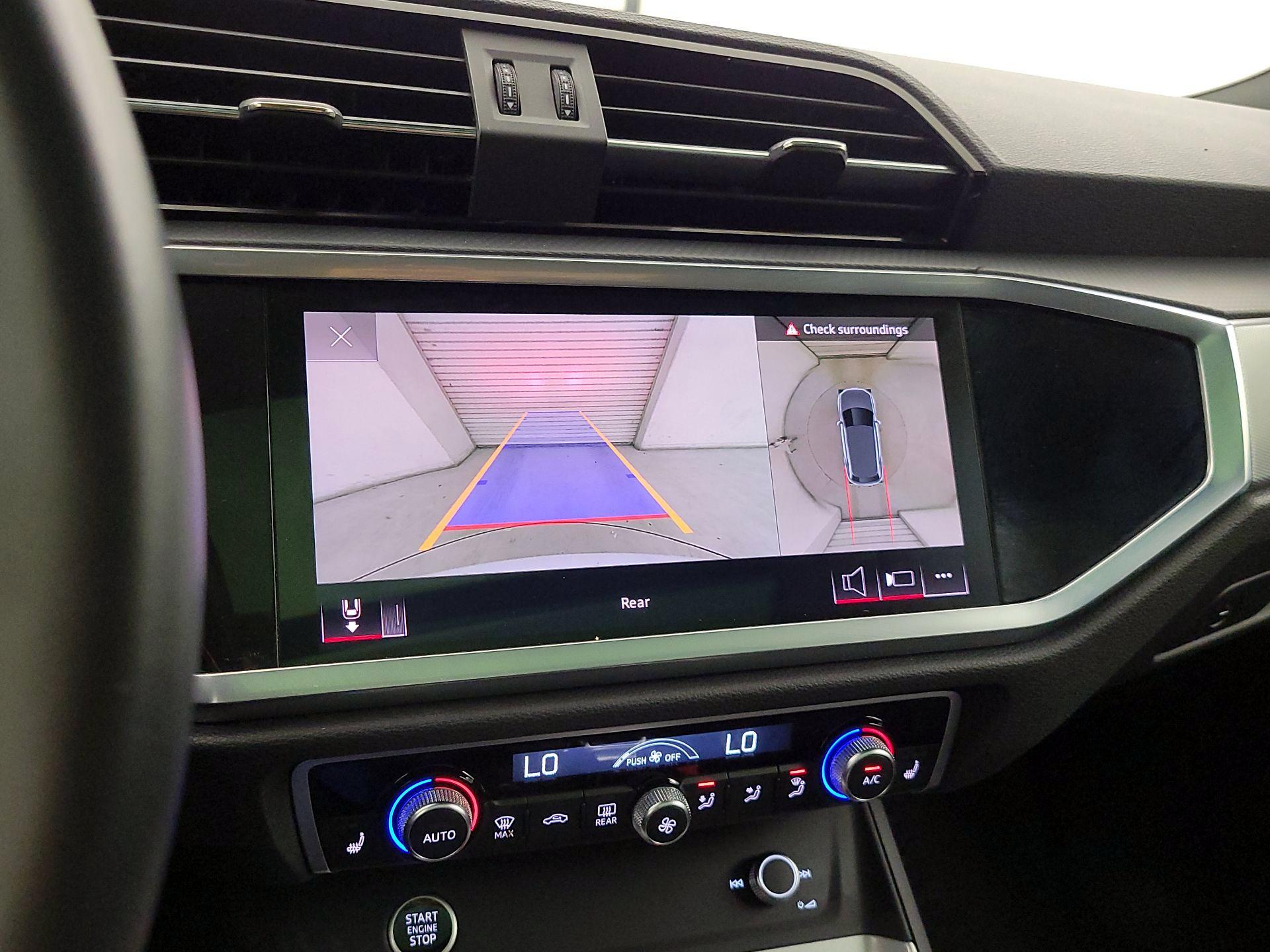 Thumbnail: 2022 Audi Q3 - 15