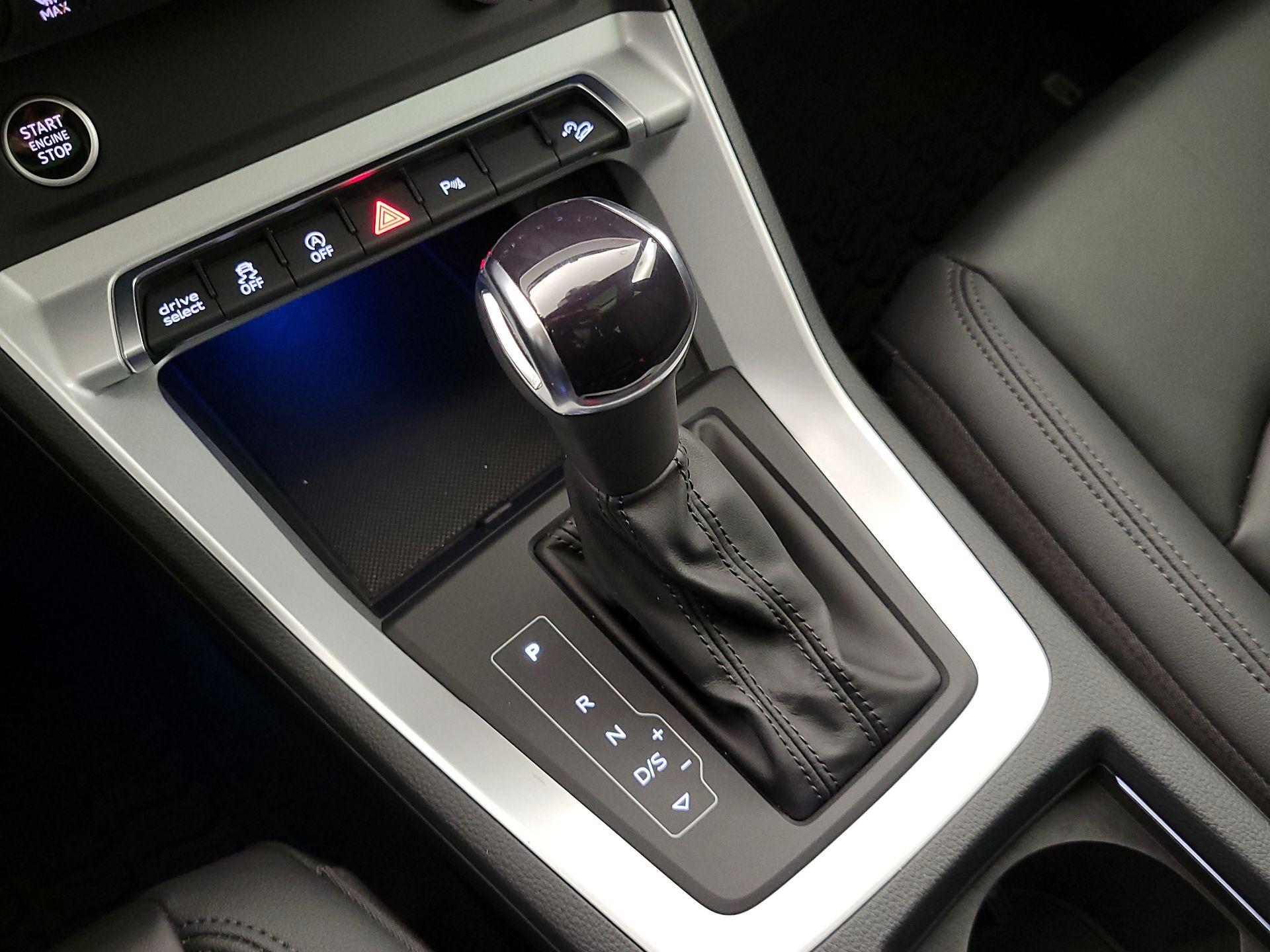 Thumbnail: 2022 Audi Q3 - 18