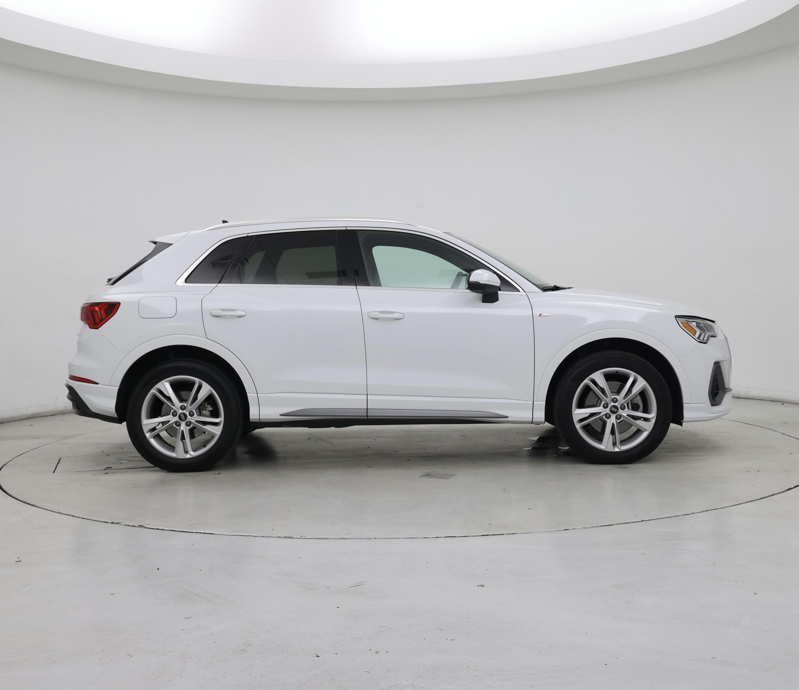 Thumbnail: 2022 Audi Q3 - 7