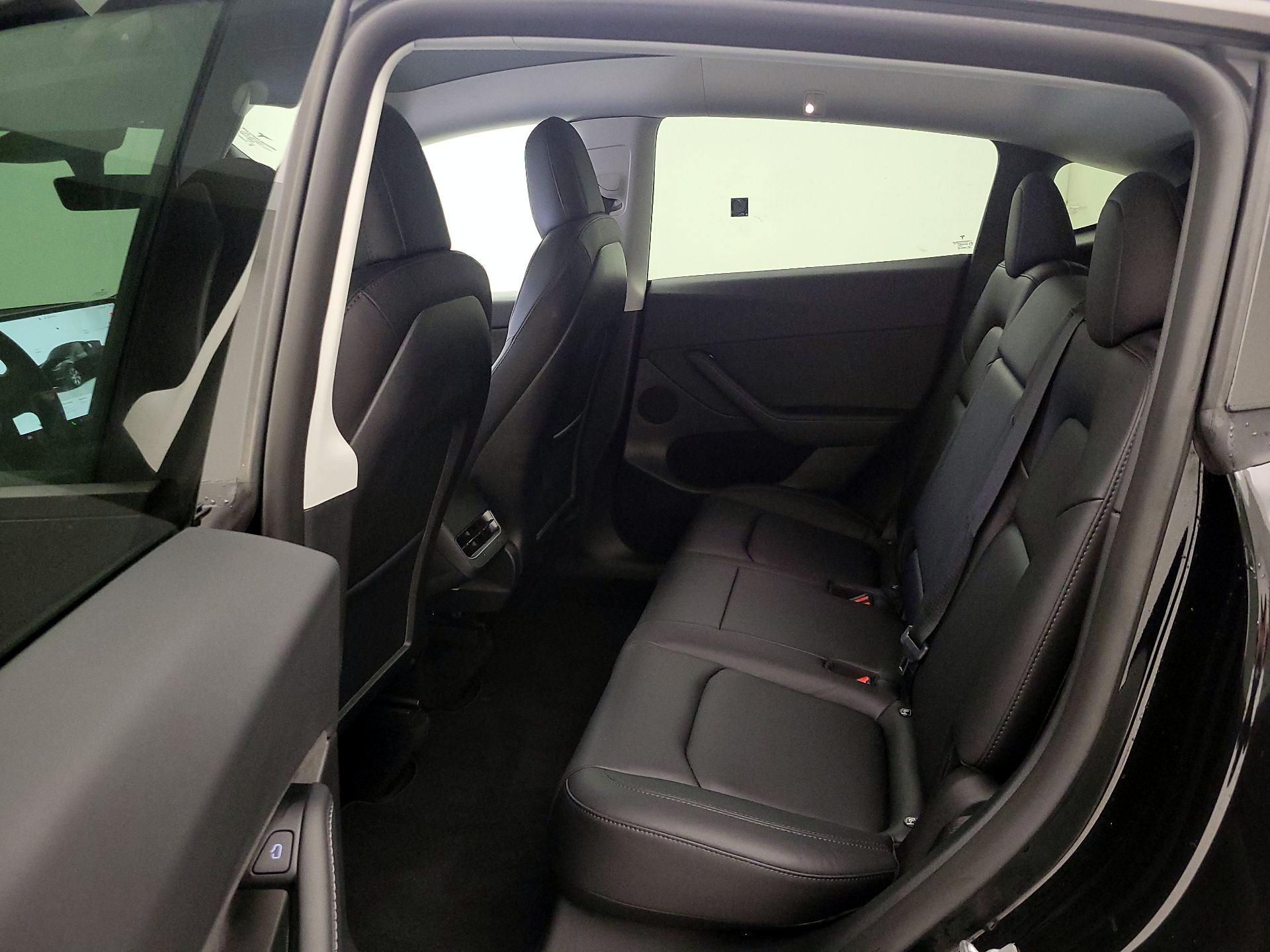 Thumbnail: 2022 Tesla Model Y - 19