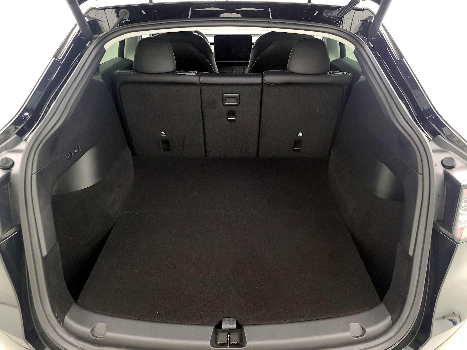 Thumbnail: 2022 Tesla Model Y - 20