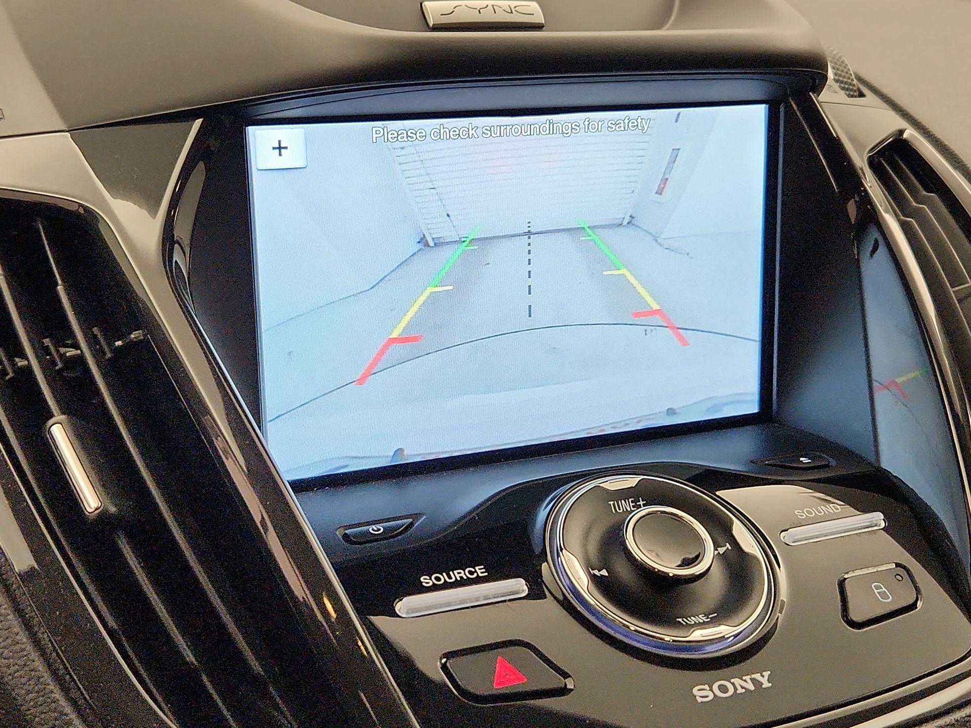 Thumbnail: 2016 Ford Escape - 15