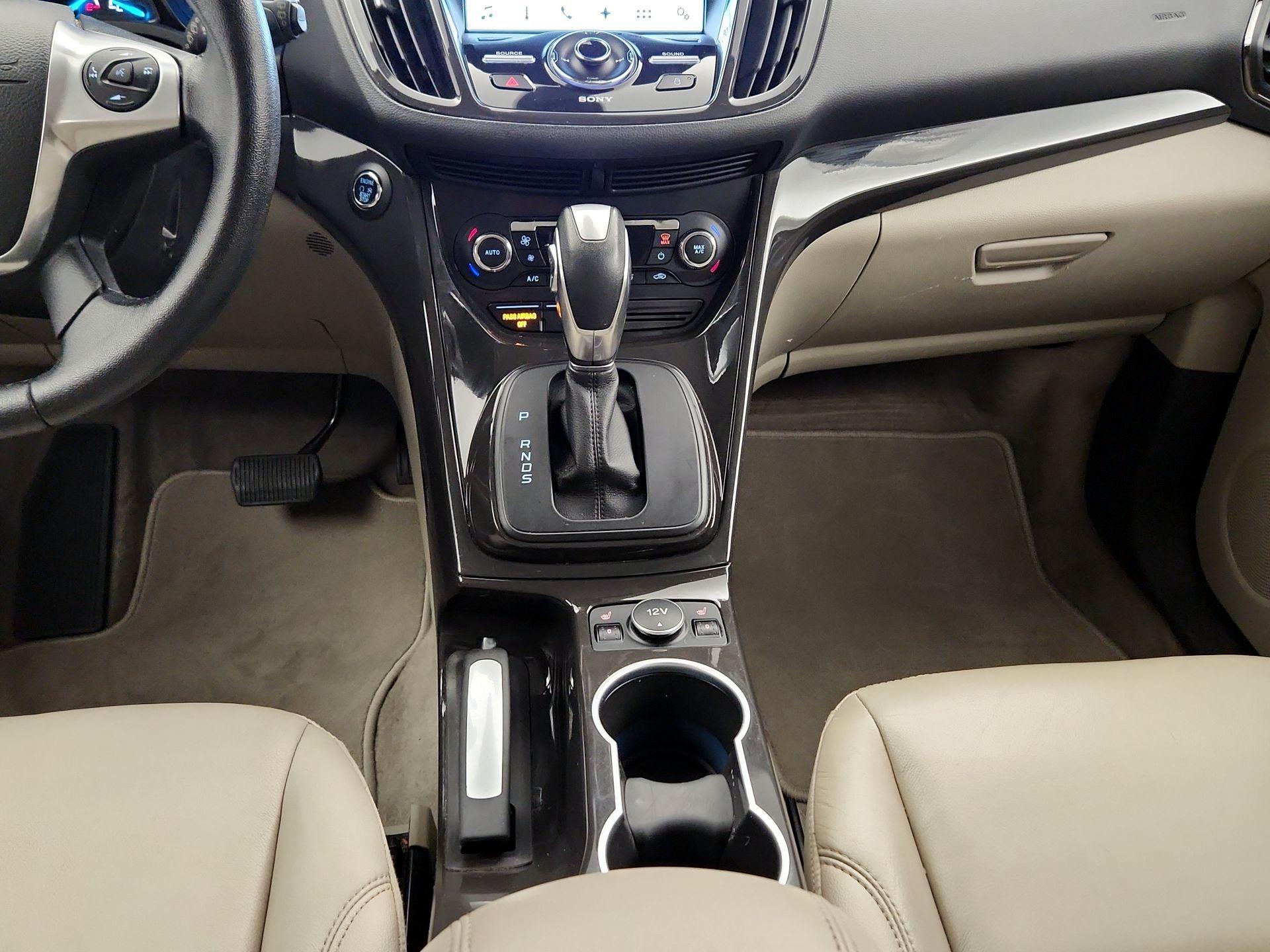 Thumbnail: 2016 Ford Escape - 18