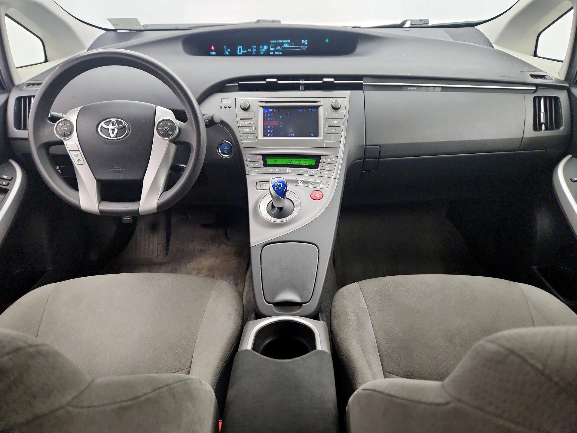 Thumbnail: 2015 Toyota Prius - 9