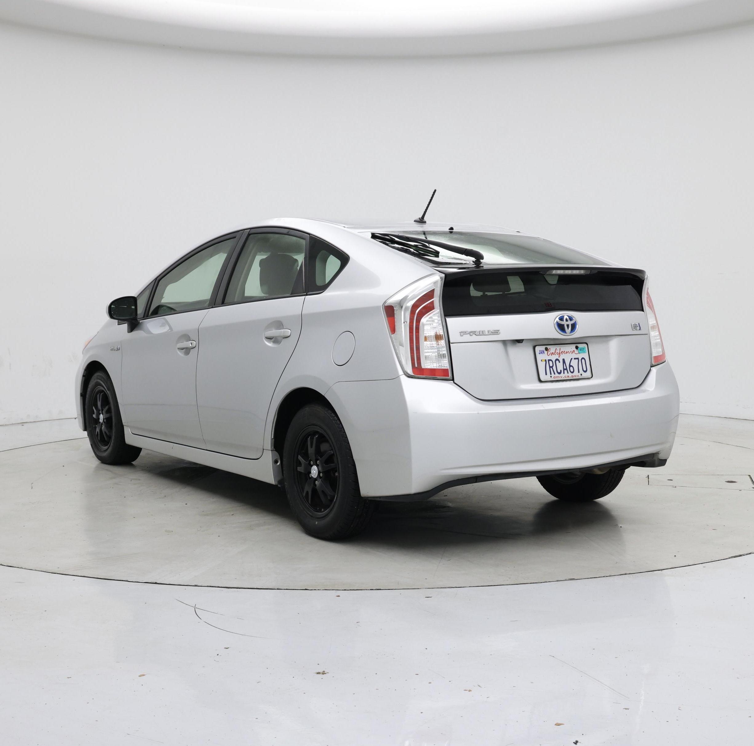 Thumbnail: 2015 Toyota Prius - 2