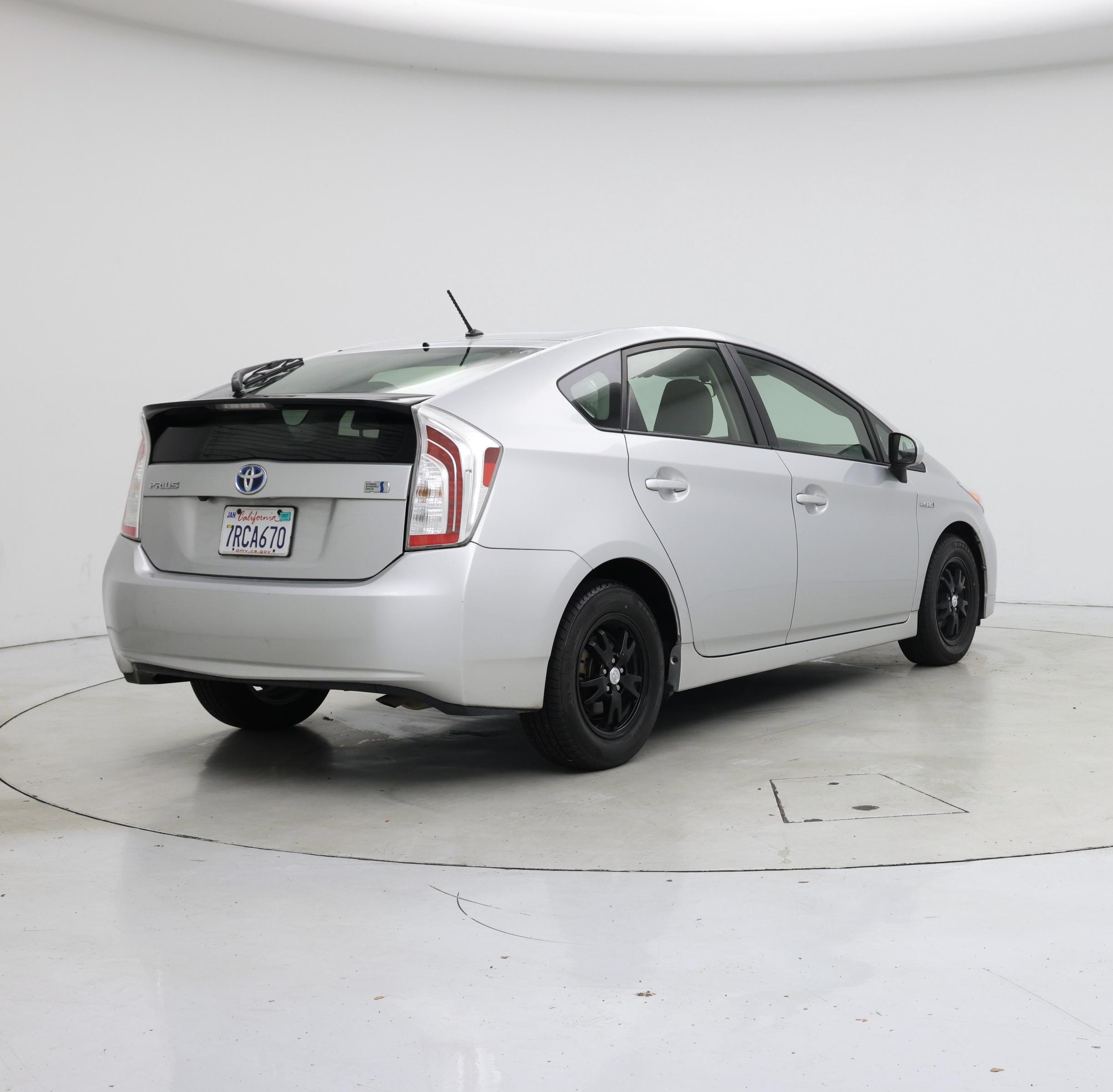 Thumbnail: 2015 Toyota Prius - 8
