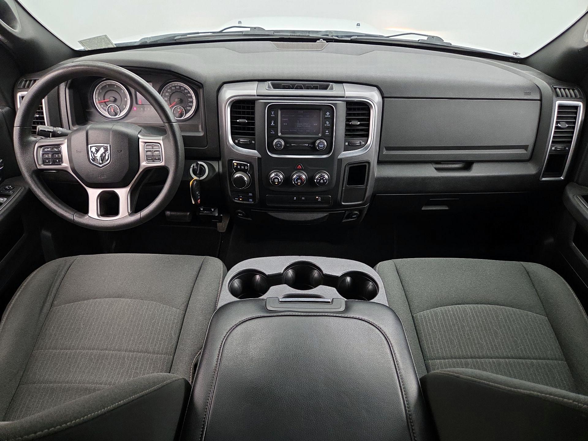 Thumbnail: 2021 RAM 1500 Classic - 9