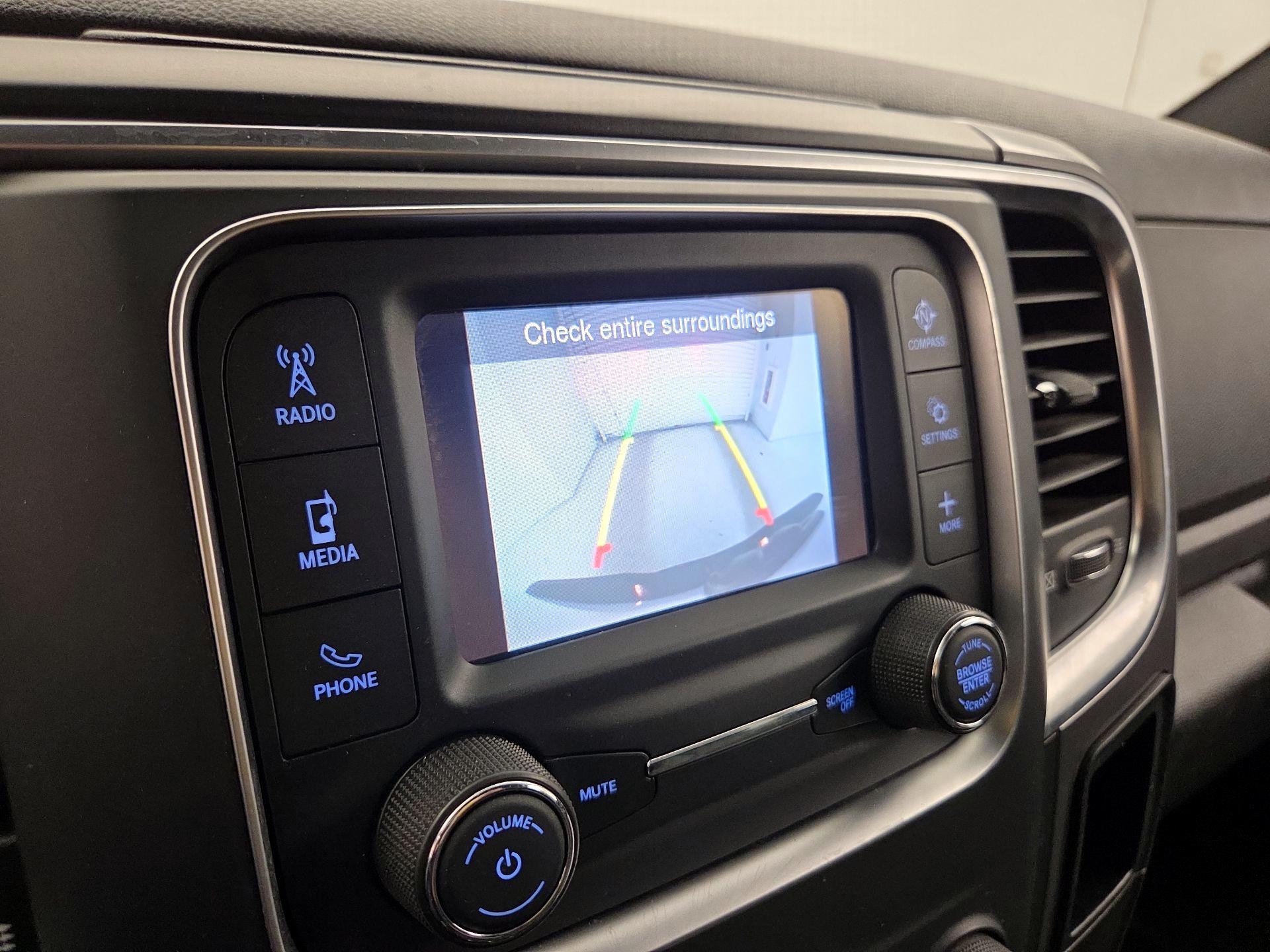 Thumbnail: 2021 RAM 1500 Classic - 14