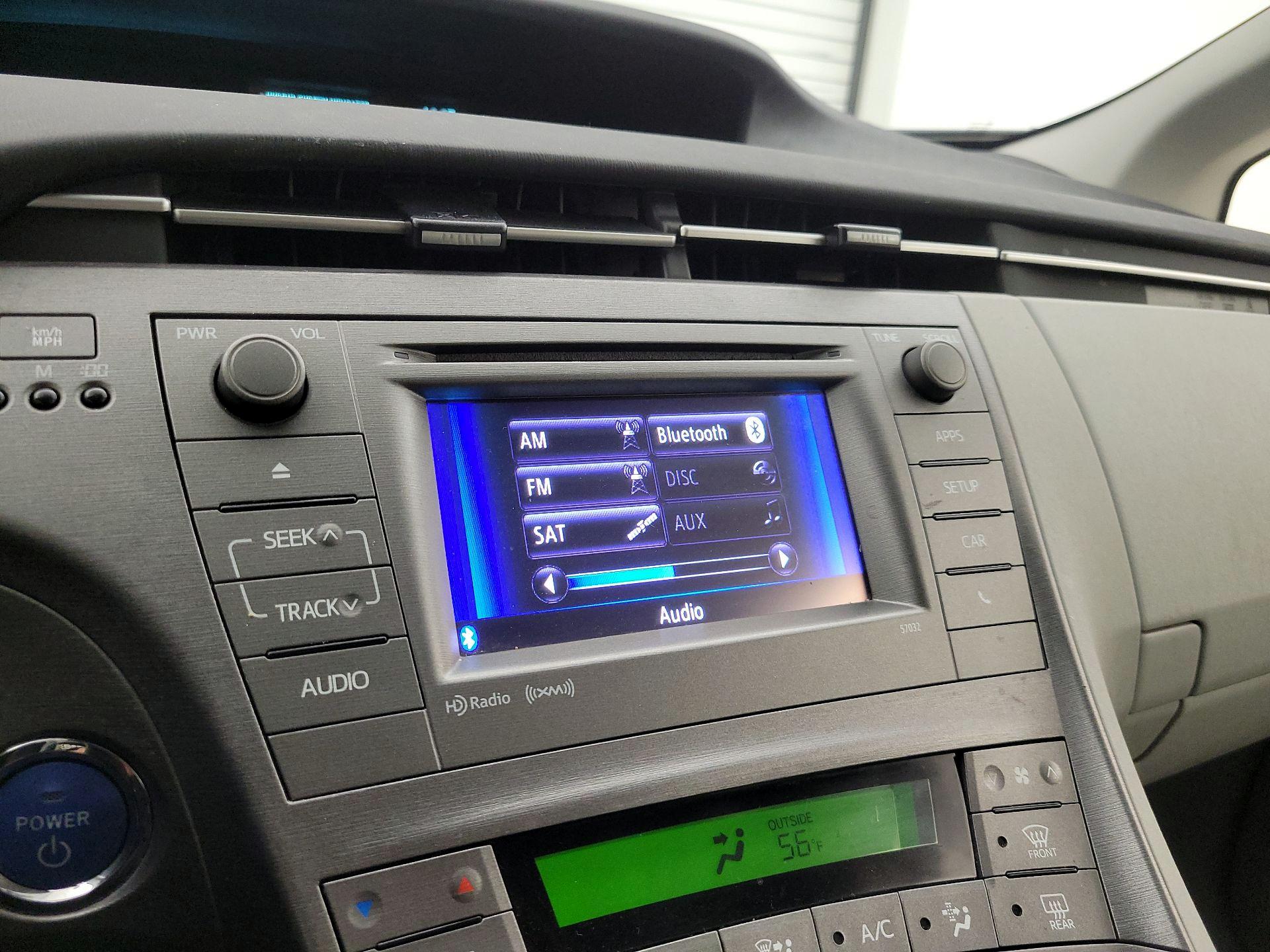 Thumbnail: 2015 Toyota Prius - 15