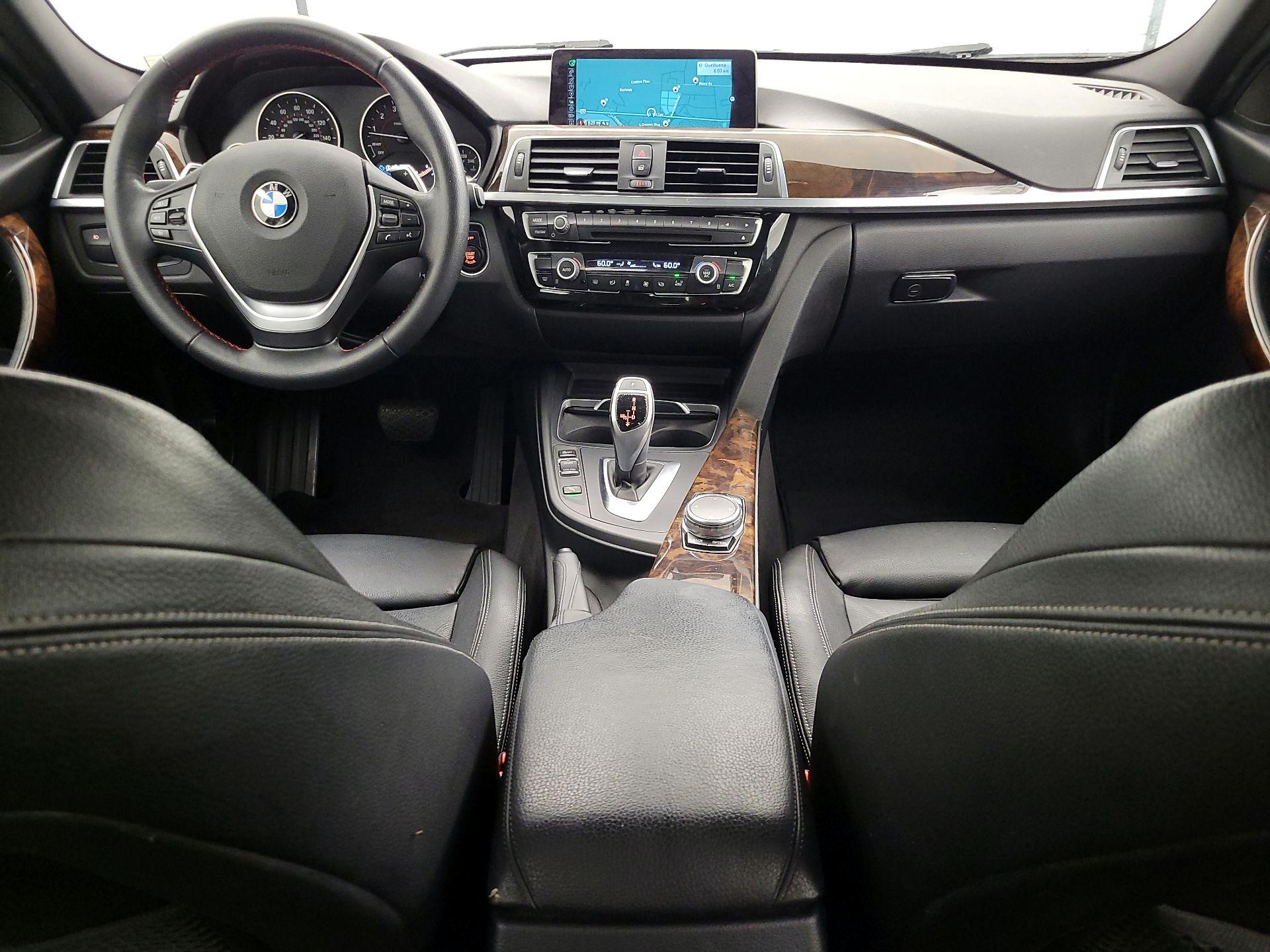 Thumbnail: 2016 BMW 3 Series - 9