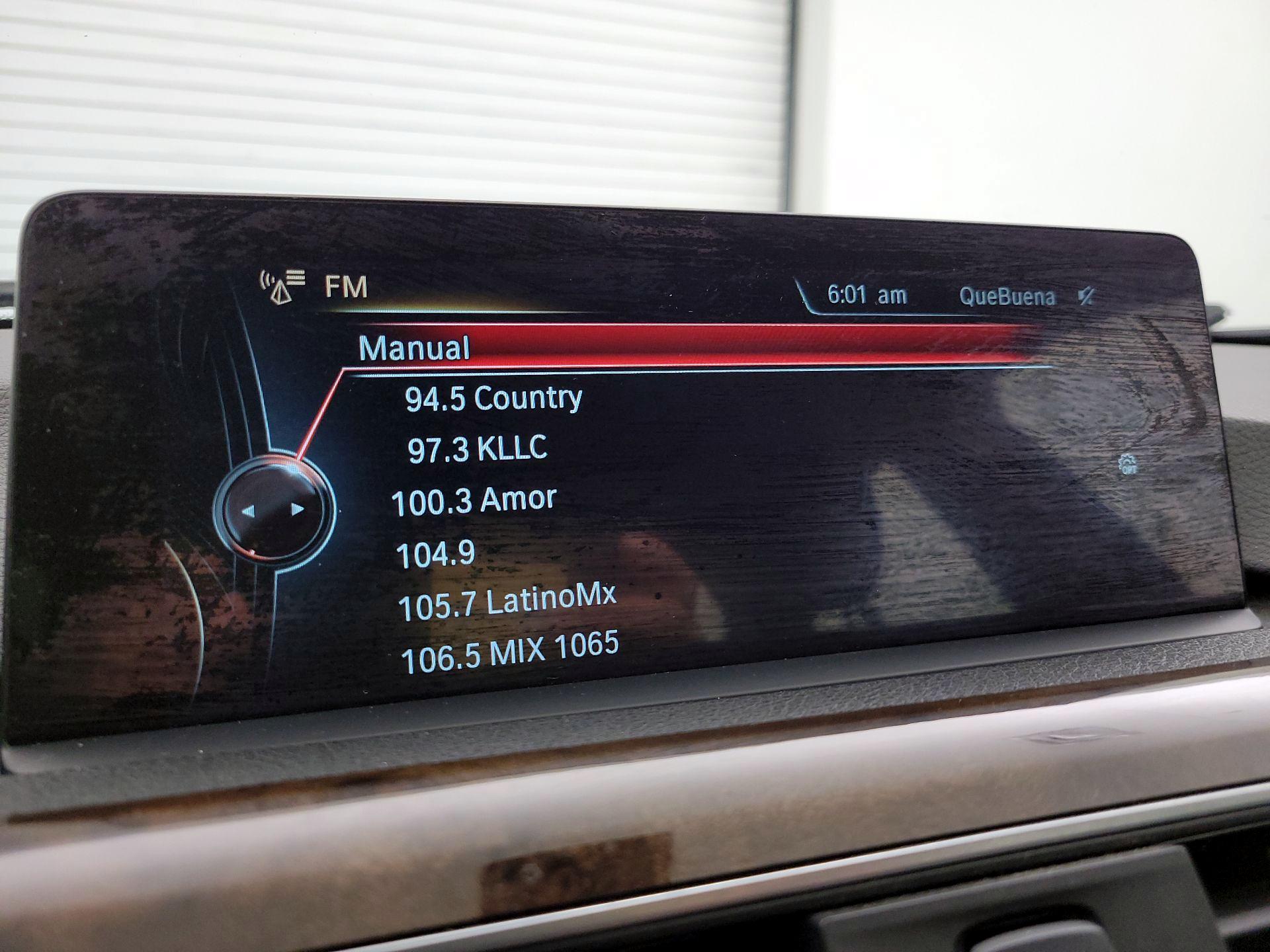 Thumbnail: 2016 BMW 3 Series - 16