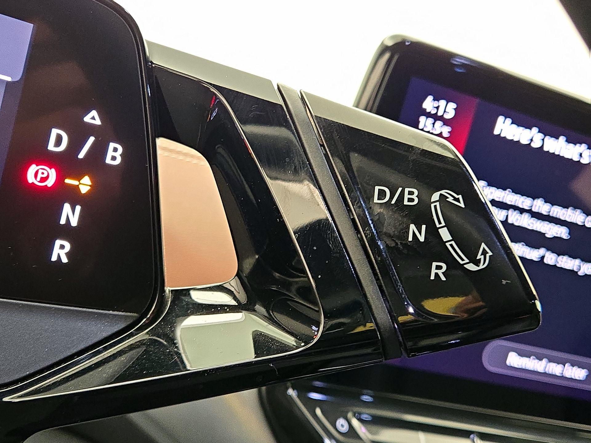 Thumbnail: 2021 Volkswagen ID.4 - 17