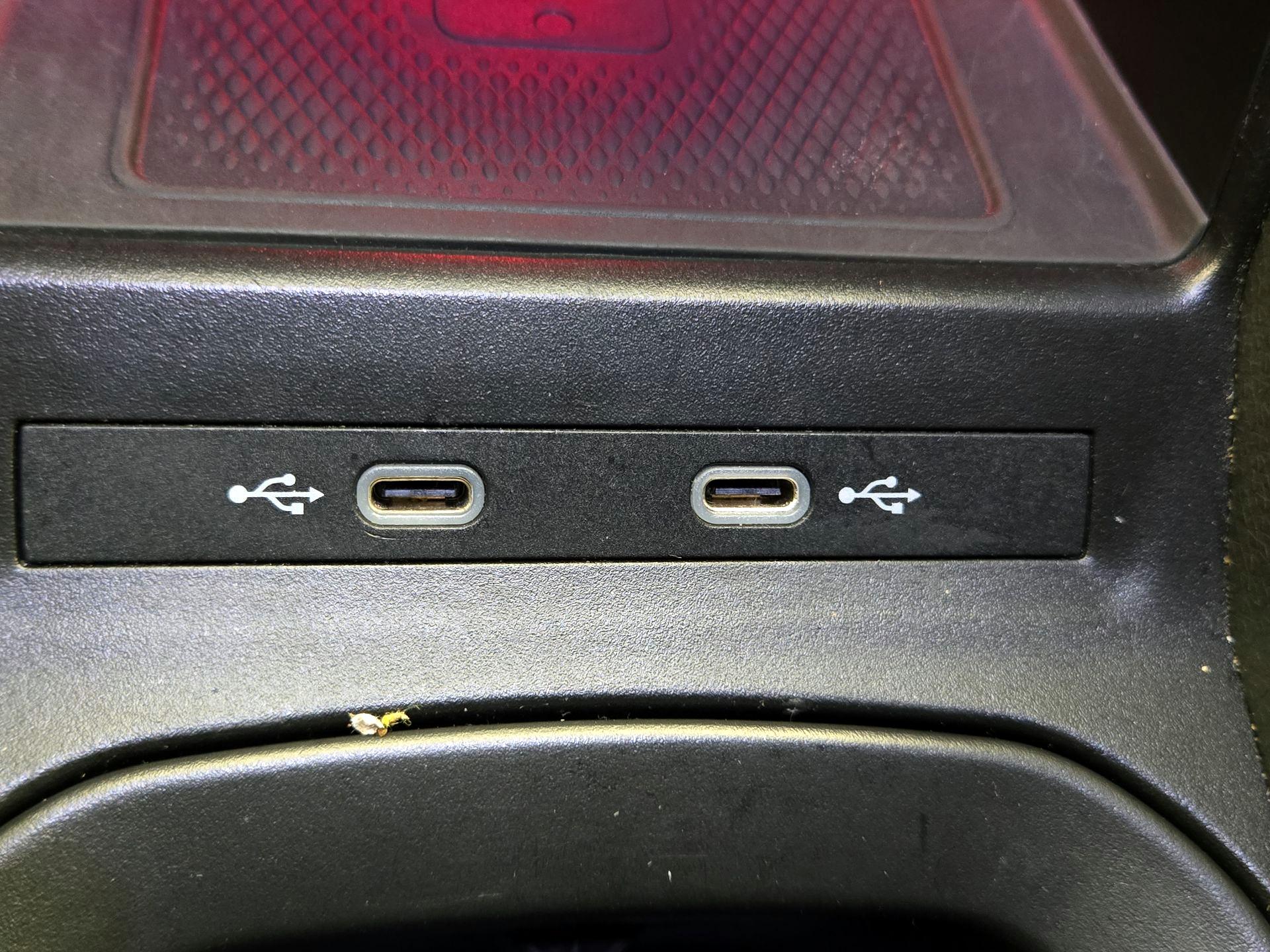 Thumbnail: 2021 Volkswagen ID.4 - 18