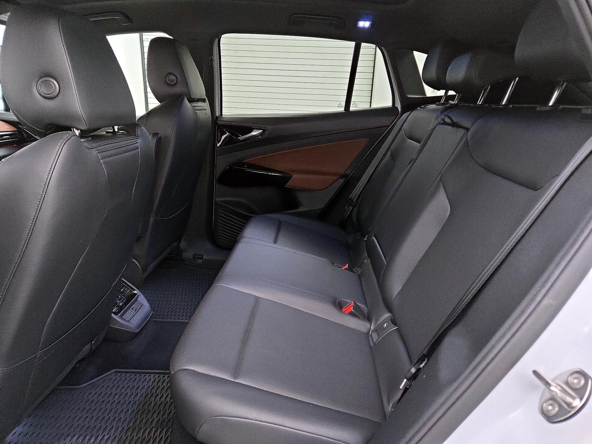 Thumbnail: 2021 Volkswagen ID.4 - 20