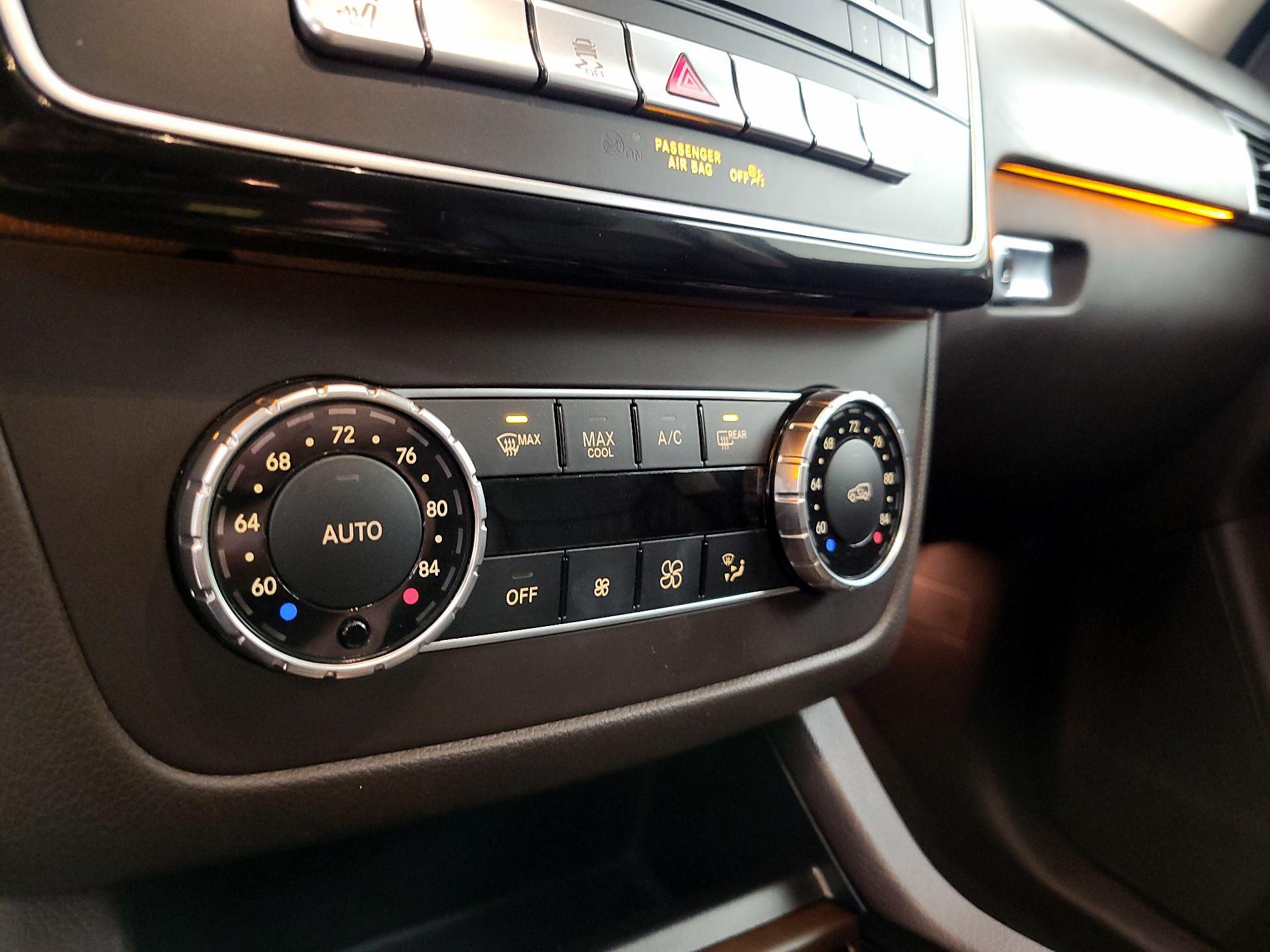 Thumbnail: 2016 Mercedes-Benz GLE - 17