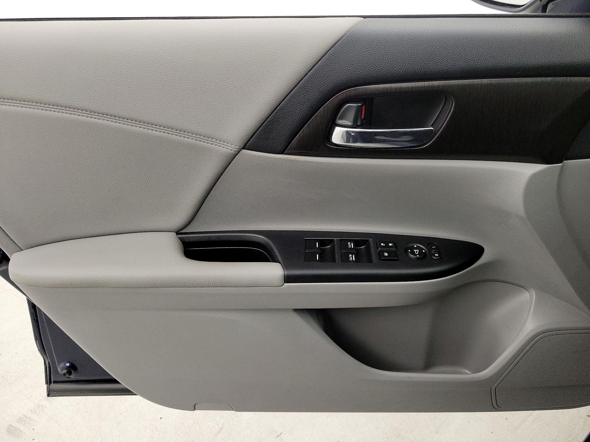 Thumbnail: 2014 Honda Accord - 12