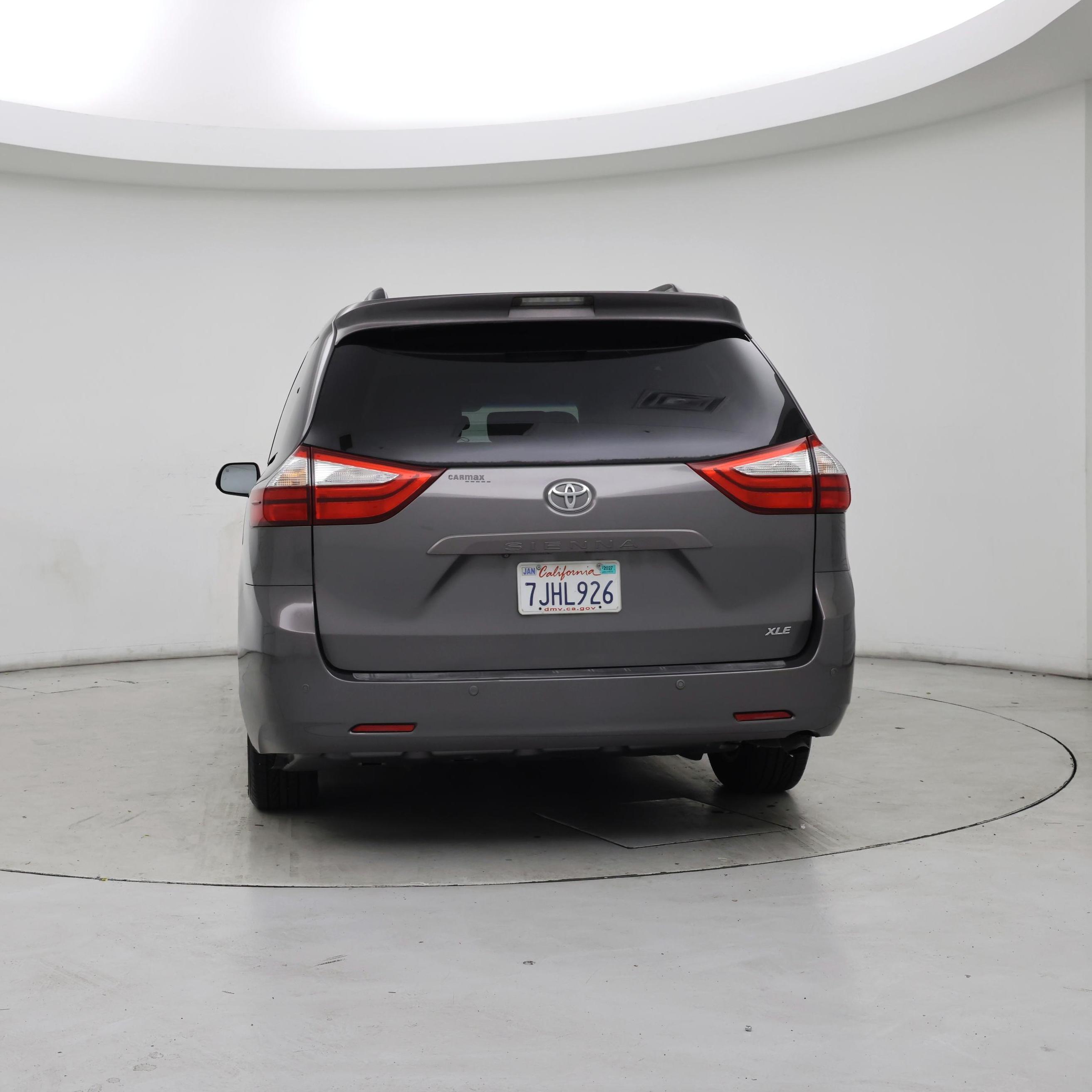 Thumbnail: 2015 Toyota Sienna - 6