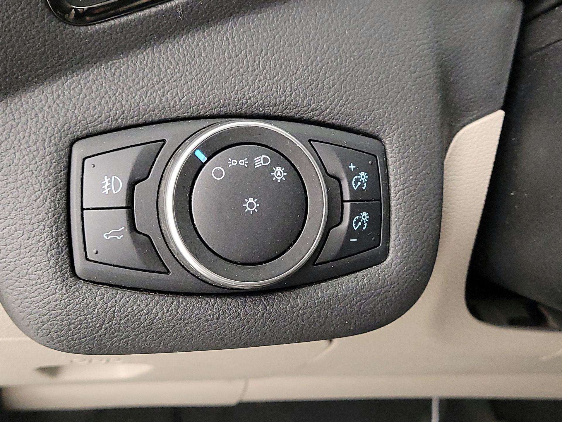 Thumbnail: 2017 Ford Escape - 13