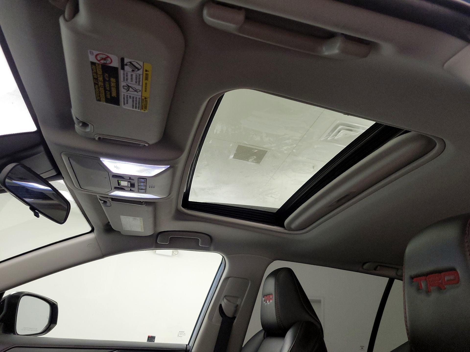 Thumbnail: 2022 Toyota RAV4 - 19