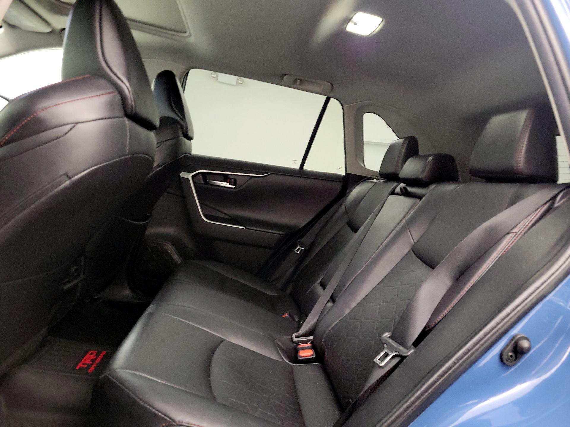 Thumbnail: 2022 Toyota RAV4 - 20