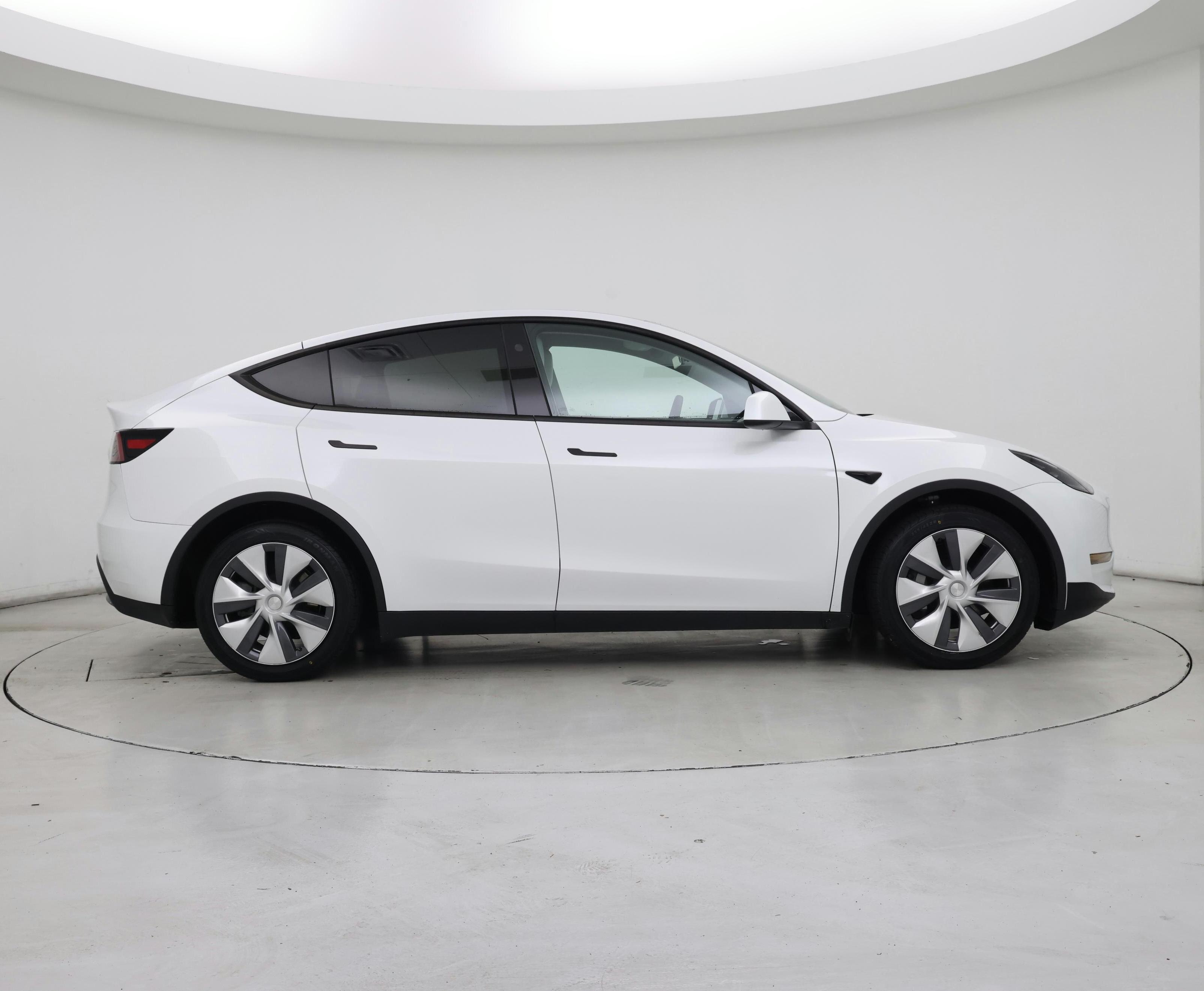 Thumbnail: 2024 Tesla Model Y - 7