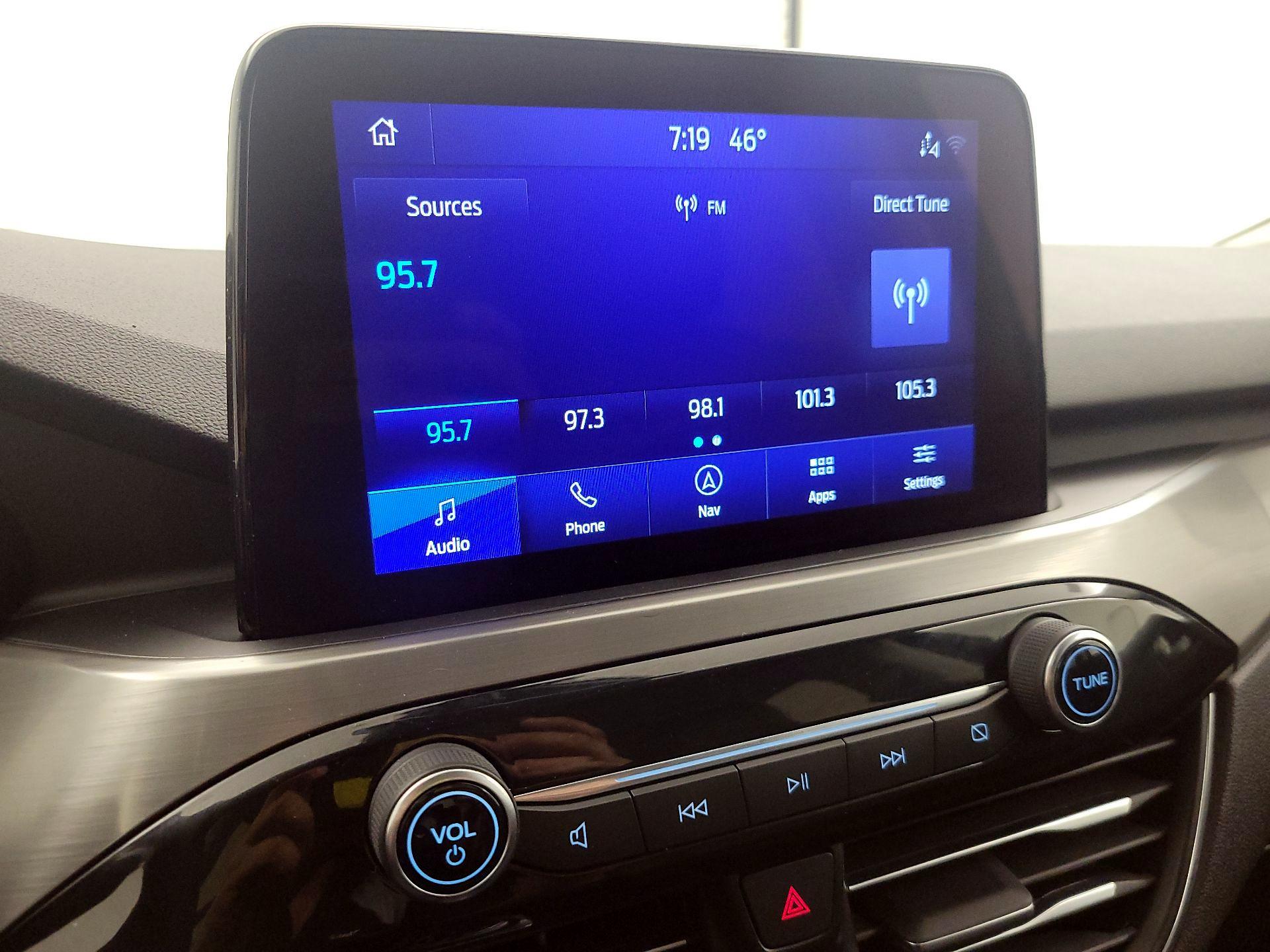 Thumbnail: 2022 Ford Escape - 16