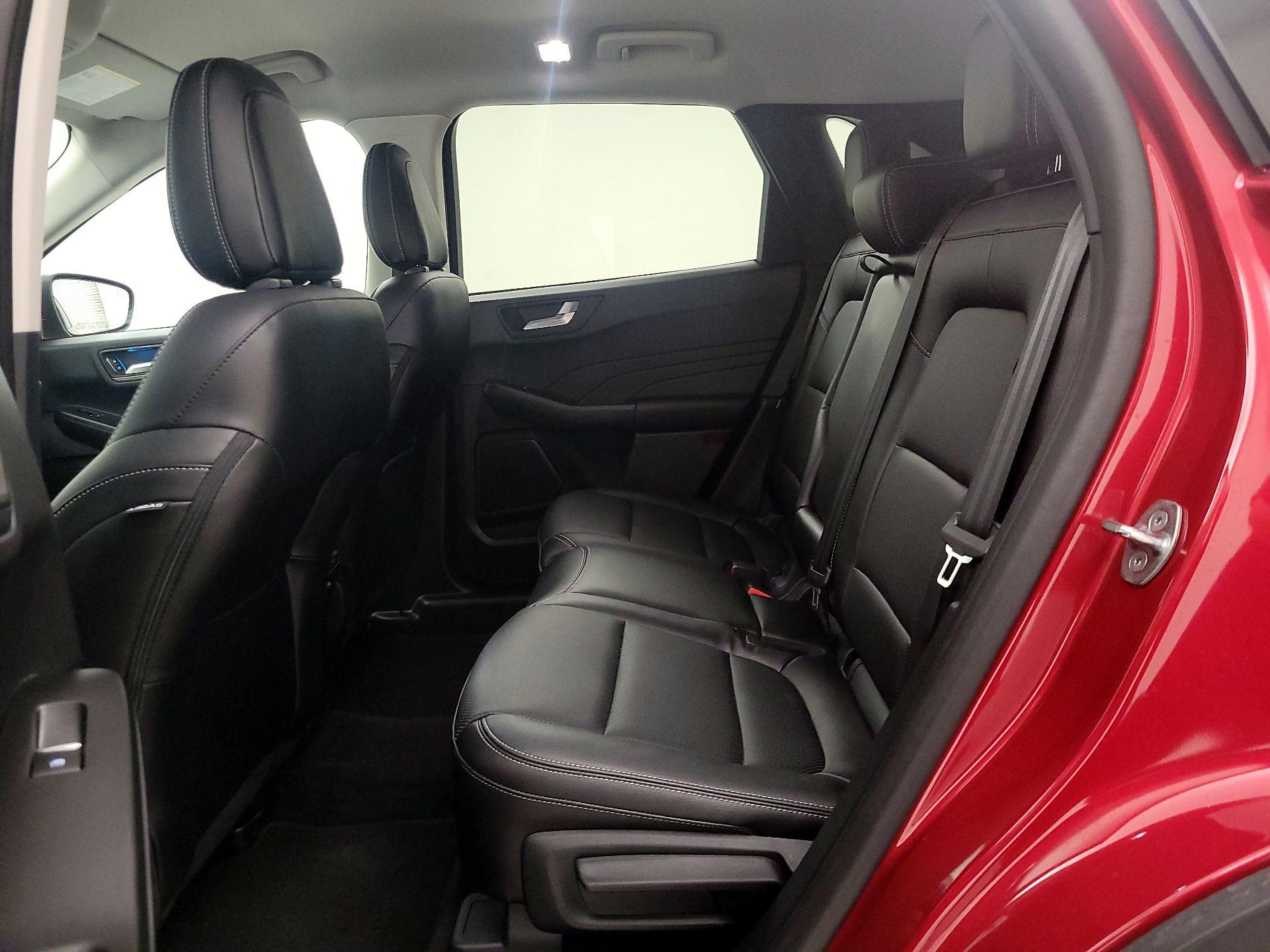 Thumbnail: 2022 Ford Escape - 20