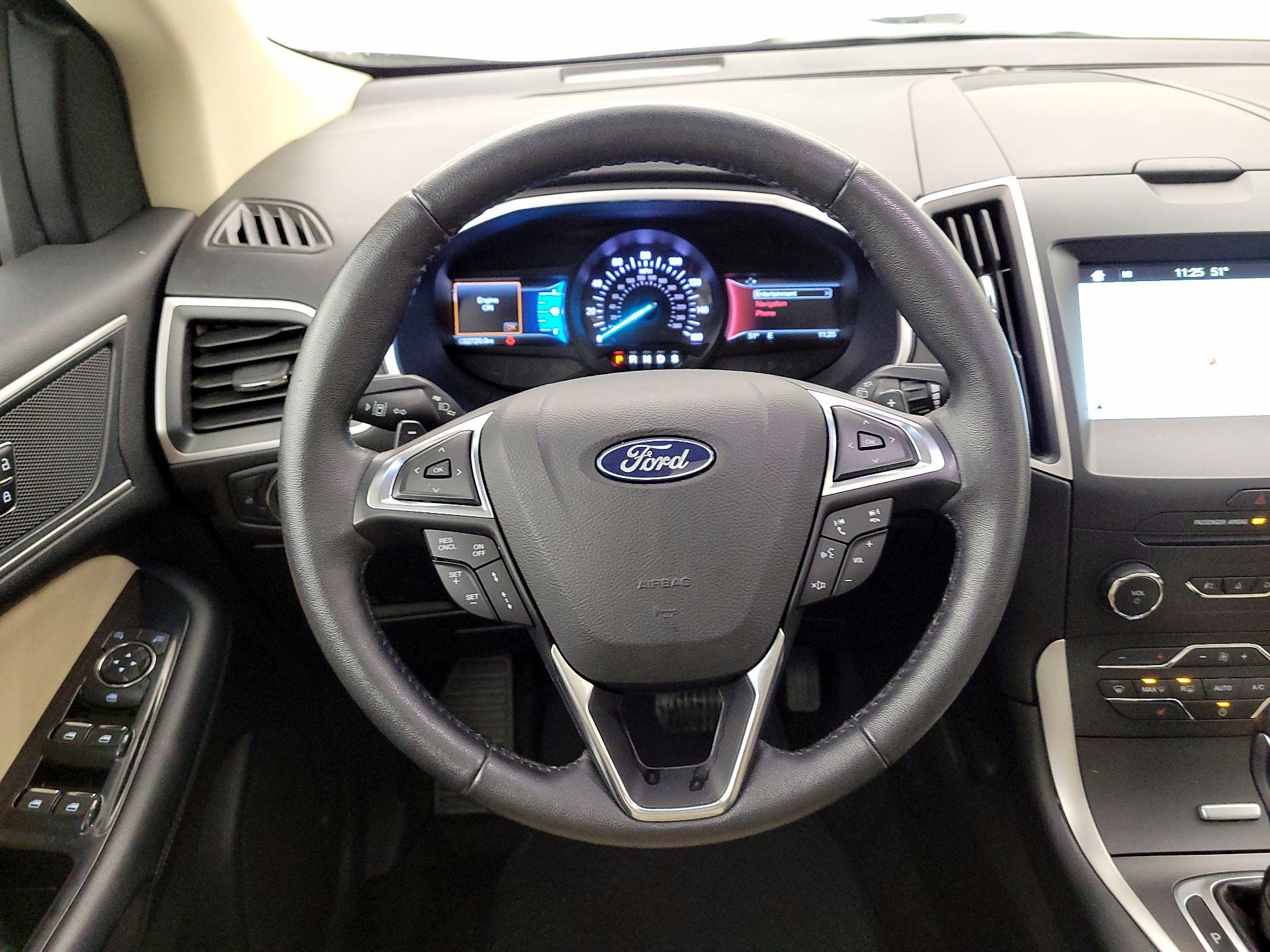 Thumbnail: 2018 Ford Edge - 10
