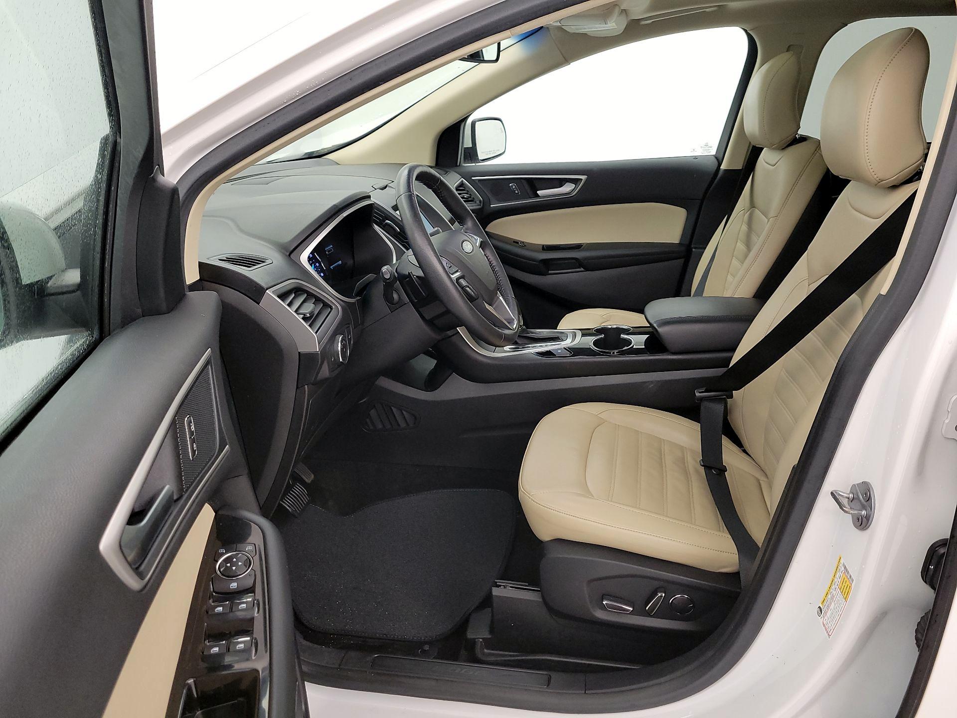 Thumbnail: 2018 Ford Edge - 11