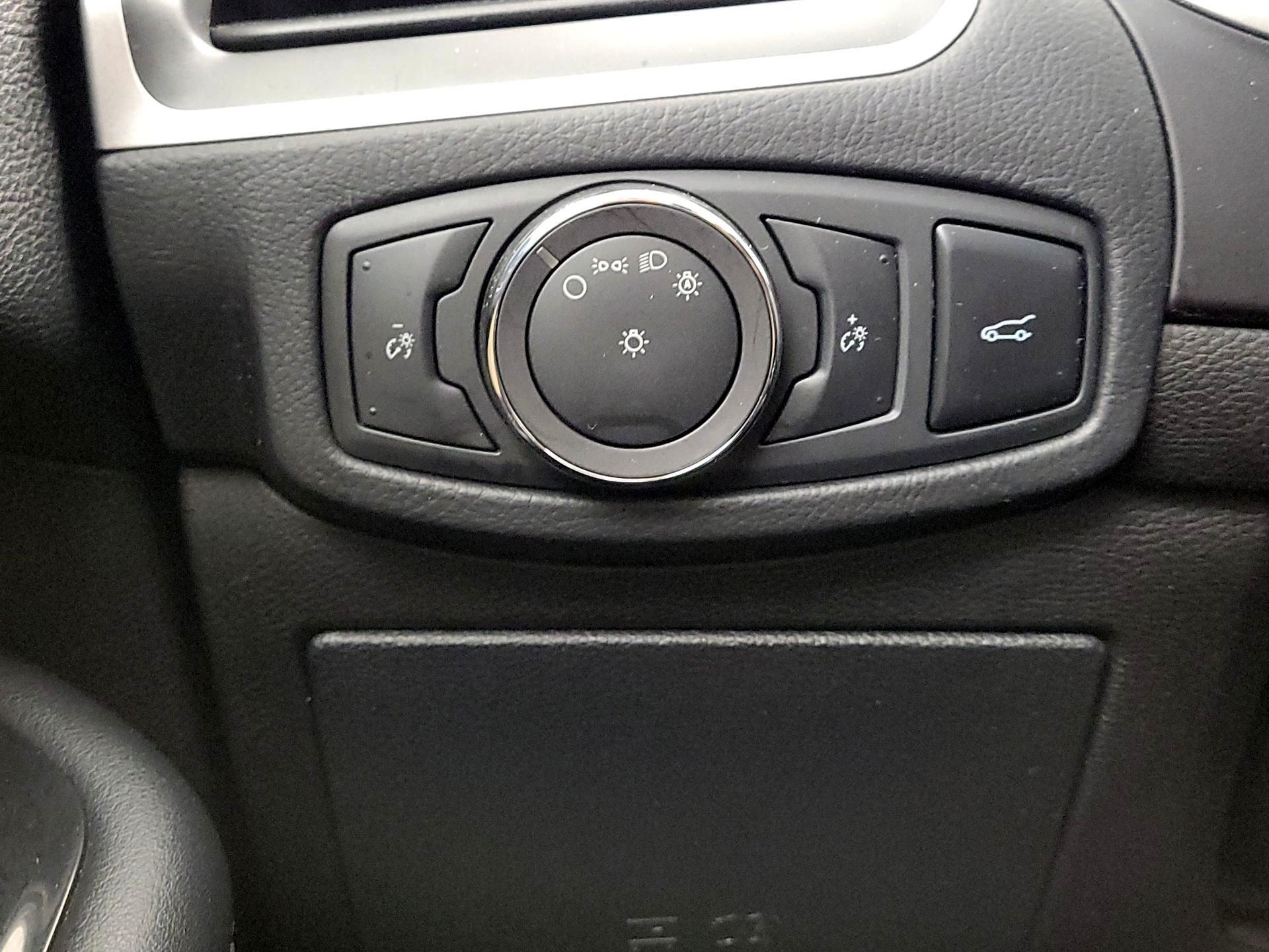 Thumbnail: 2018 Ford Edge - 13