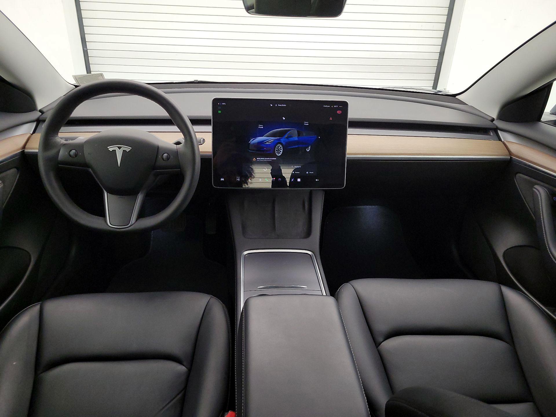 Thumbnail: 2022 Tesla Model 3 - 9