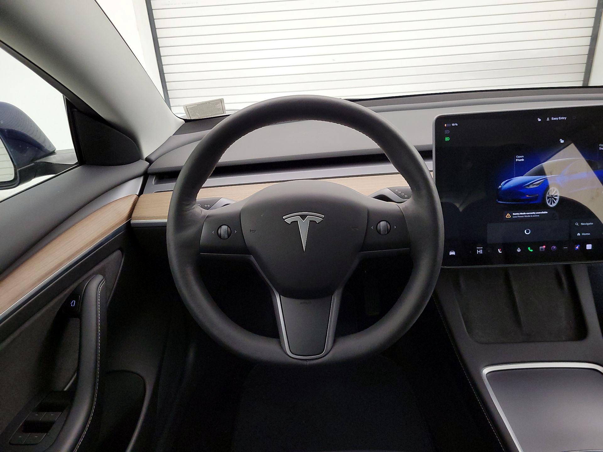 Thumbnail: 2022 Tesla Model 3 - 10