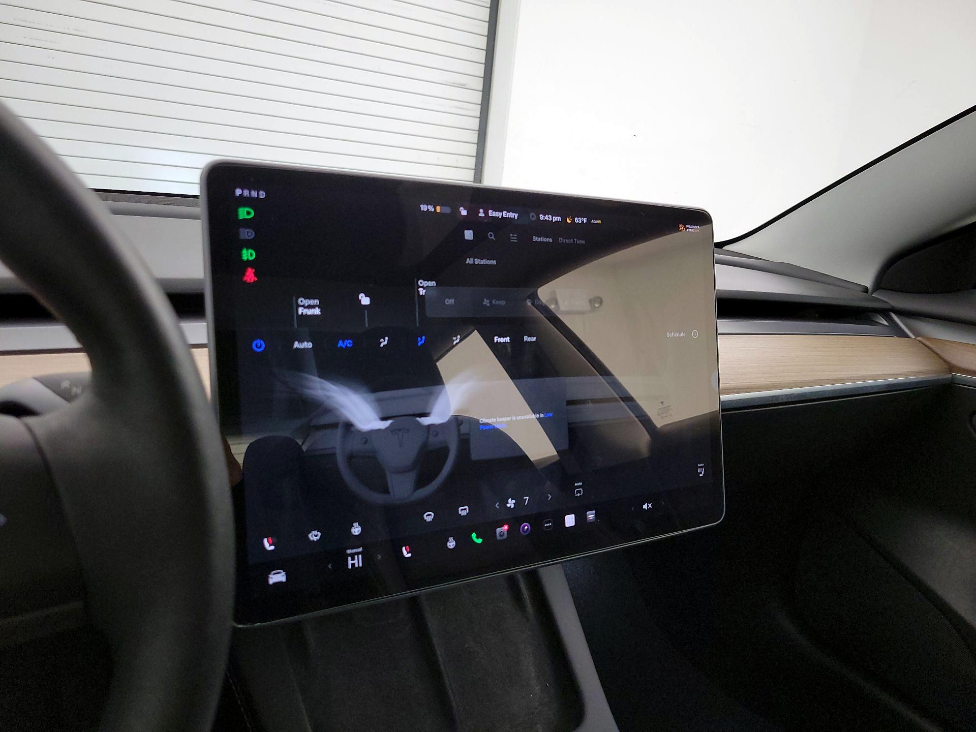 Thumbnail: 2022 Tesla Model 3 - 16