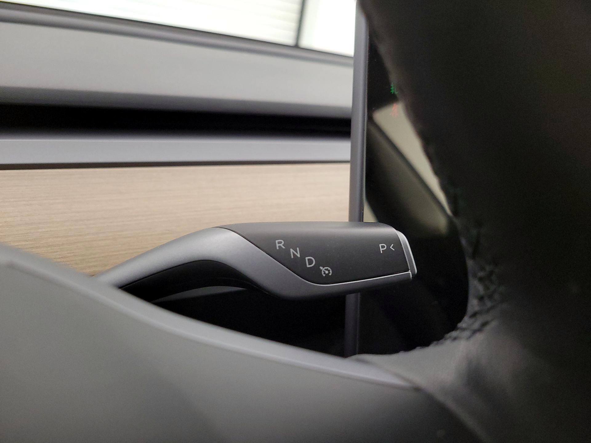 Thumbnail: 2022 Tesla Model 3 - 17