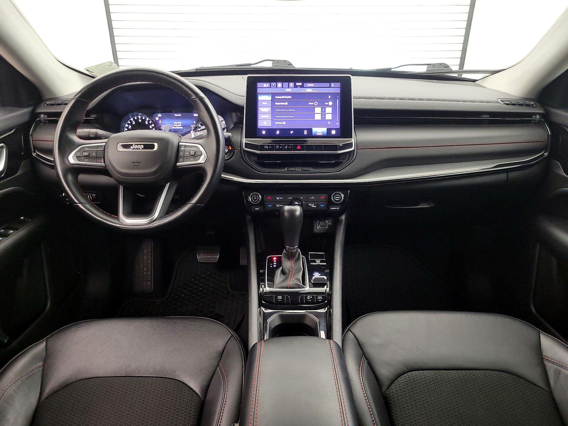 Thumbnail: 2022 Jeep Compass - 9