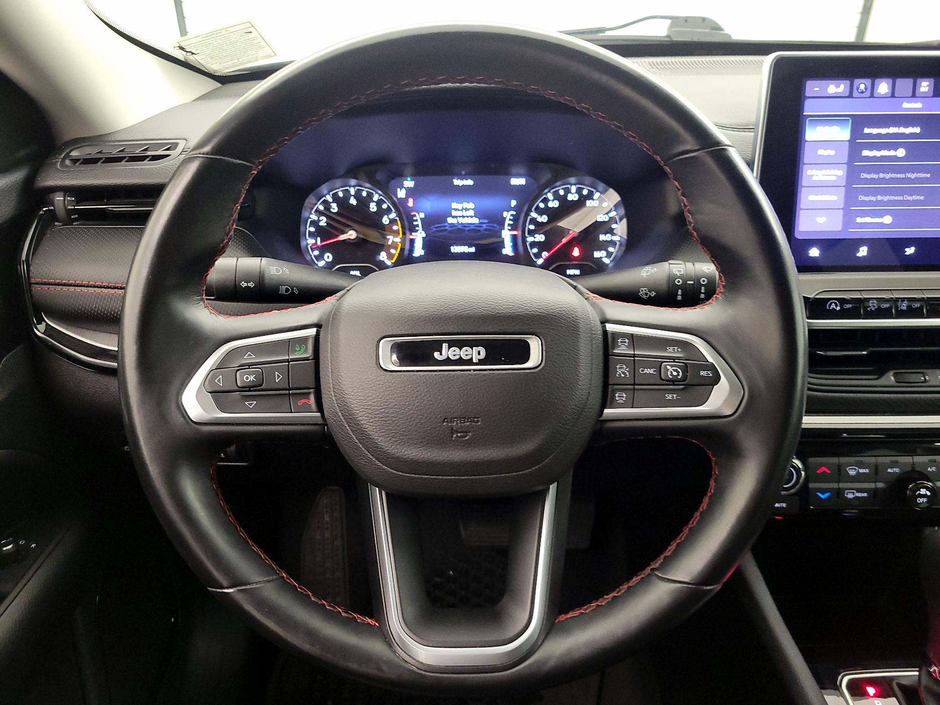 Thumbnail: 2022 Jeep Compass - 10