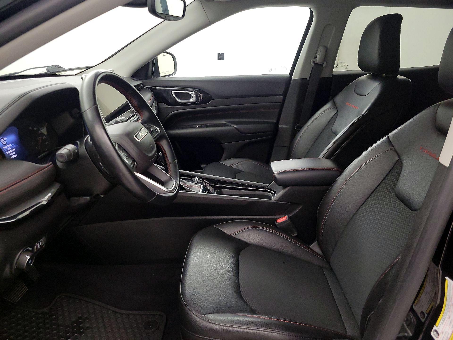 Thumbnail: 2022 Jeep Compass - 11