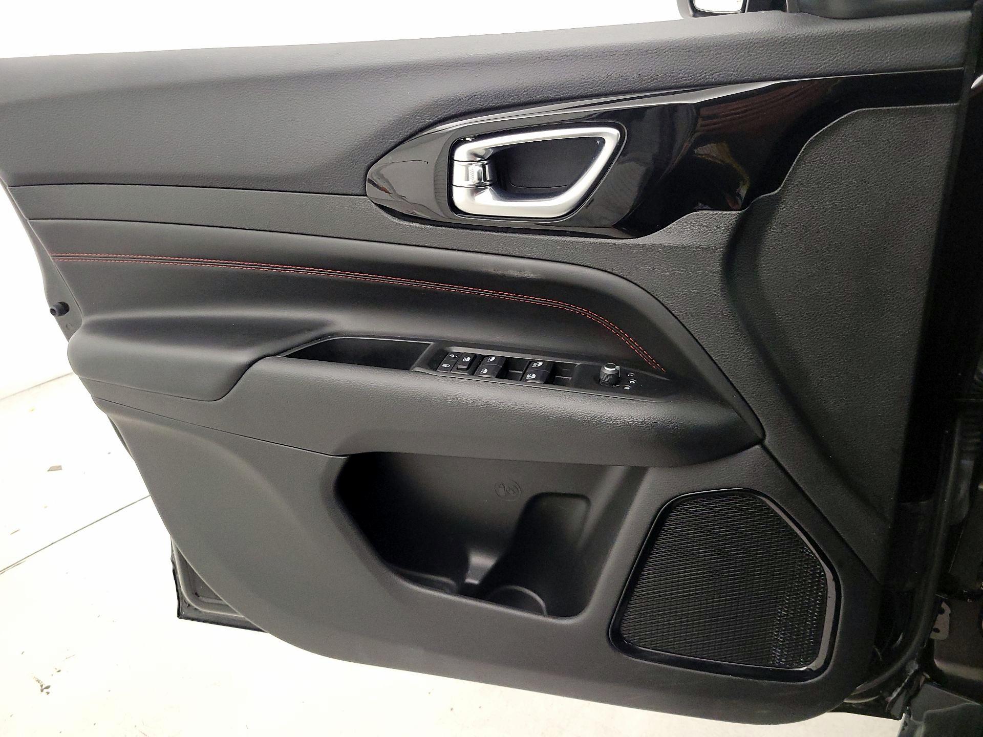 Thumbnail: 2022 Jeep Compass - 12