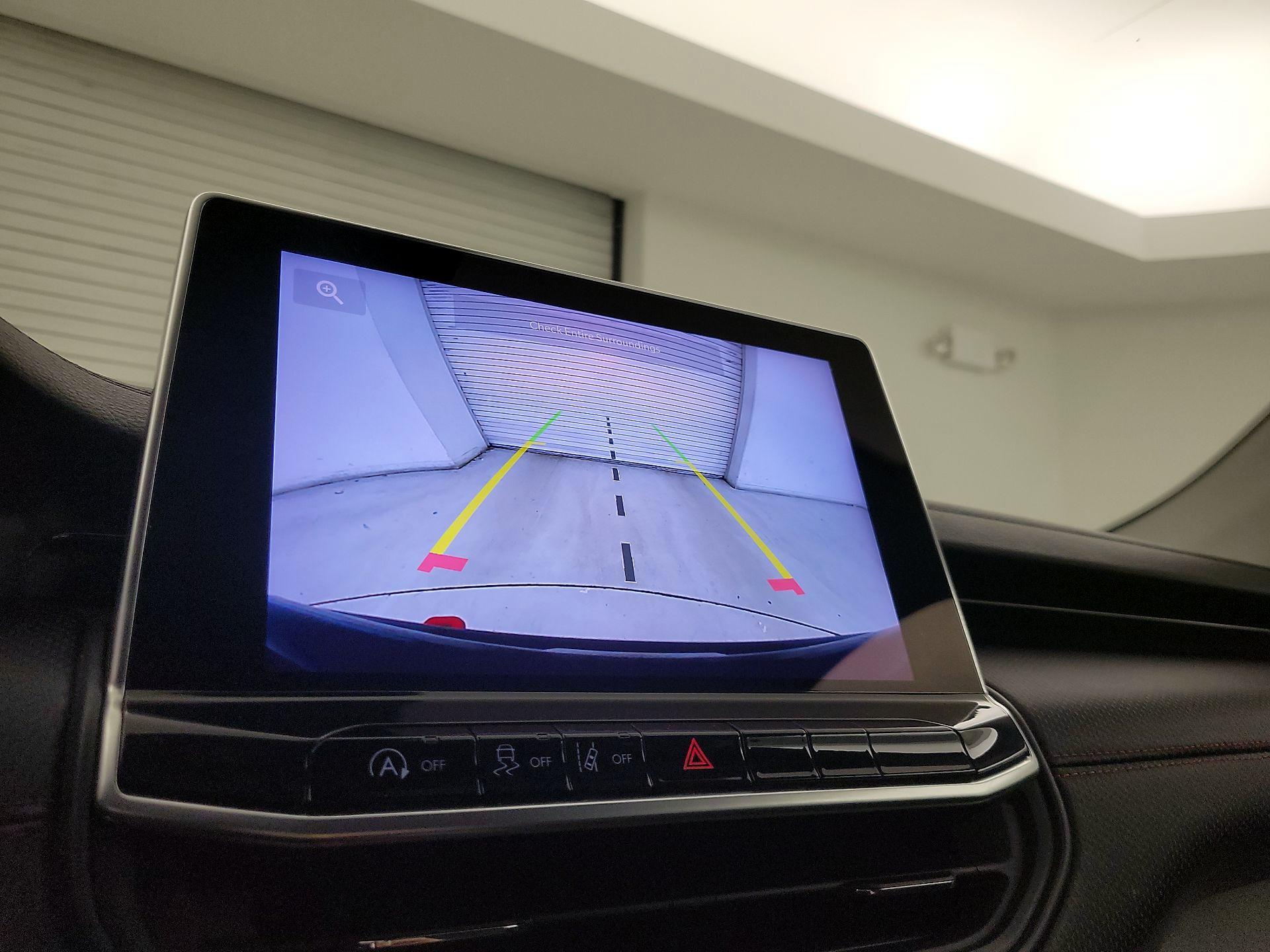 Thumbnail: 2022 Jeep Compass - 14