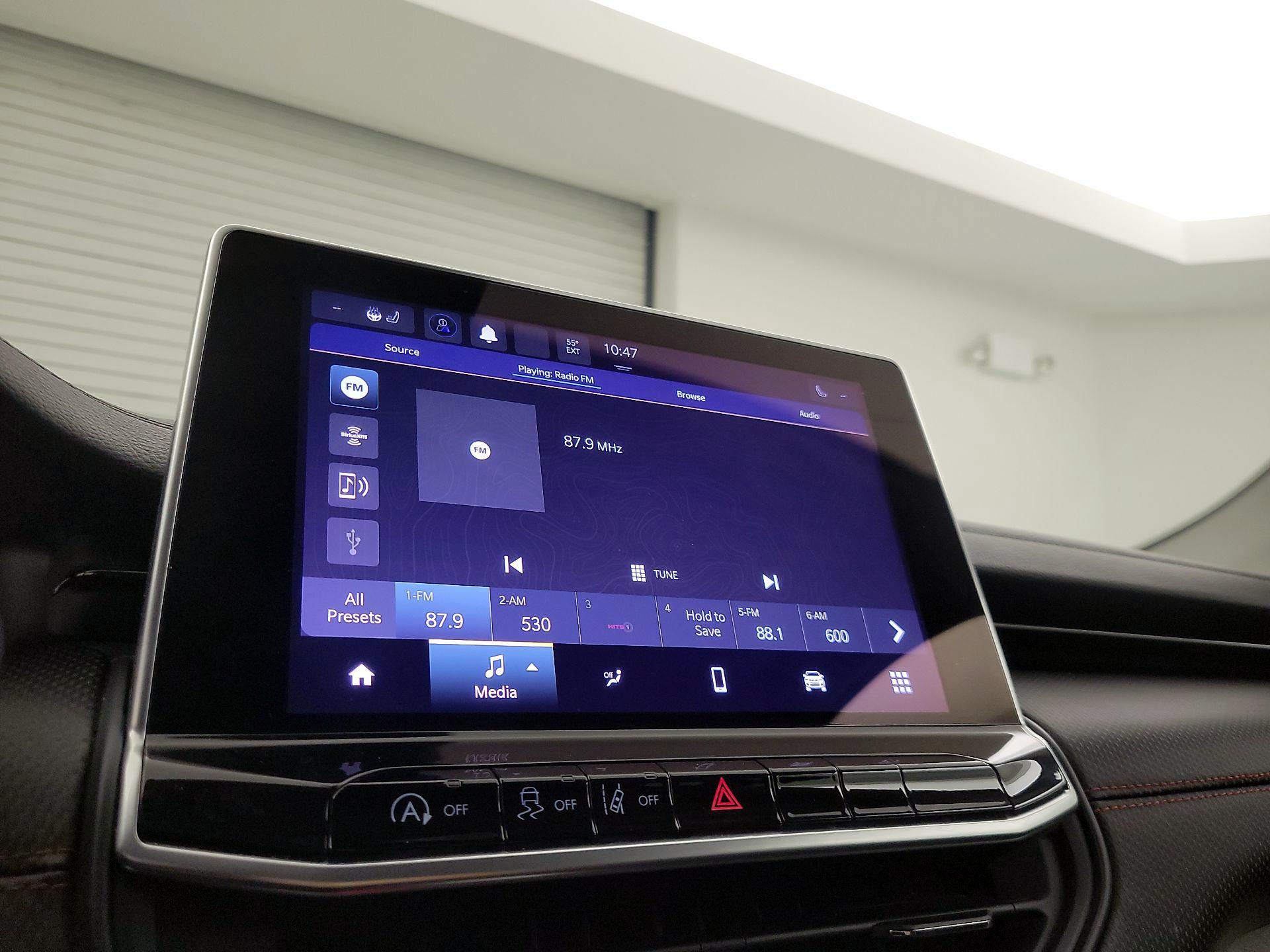 Thumbnail: 2022 Jeep Compass - 15