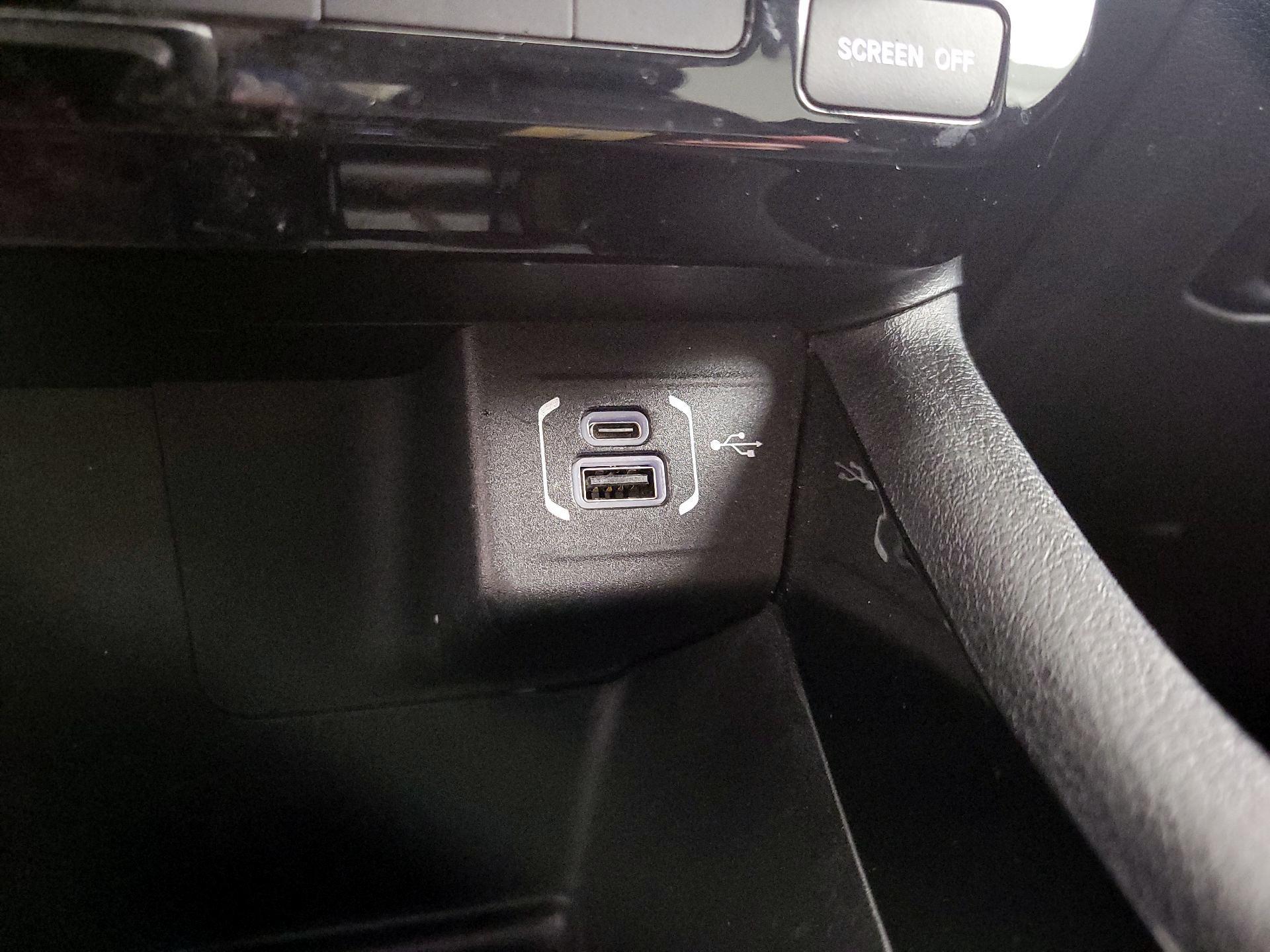 Thumbnail: 2022 Jeep Compass - 18